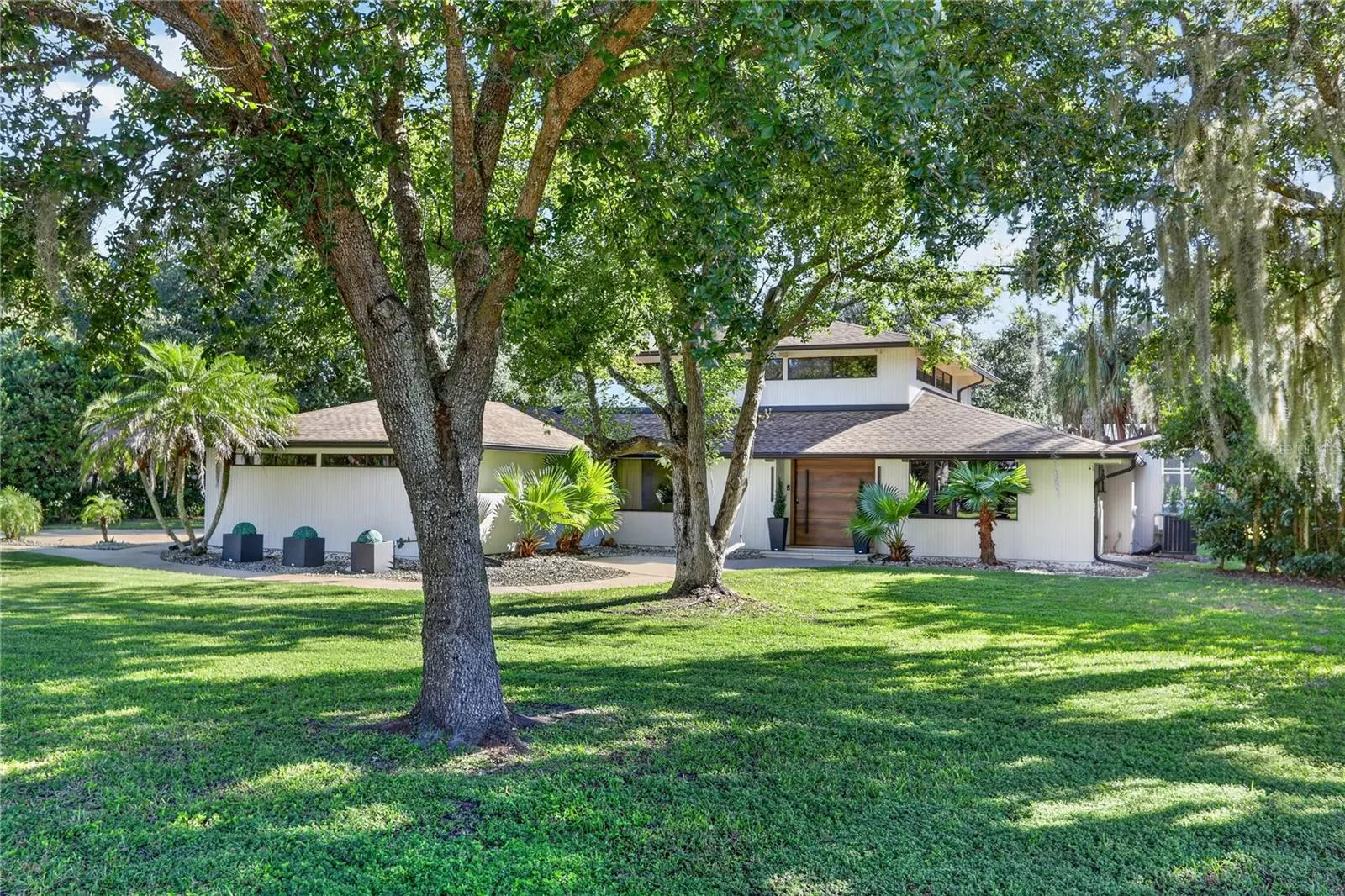 2313 INDIAN MOUND TRL