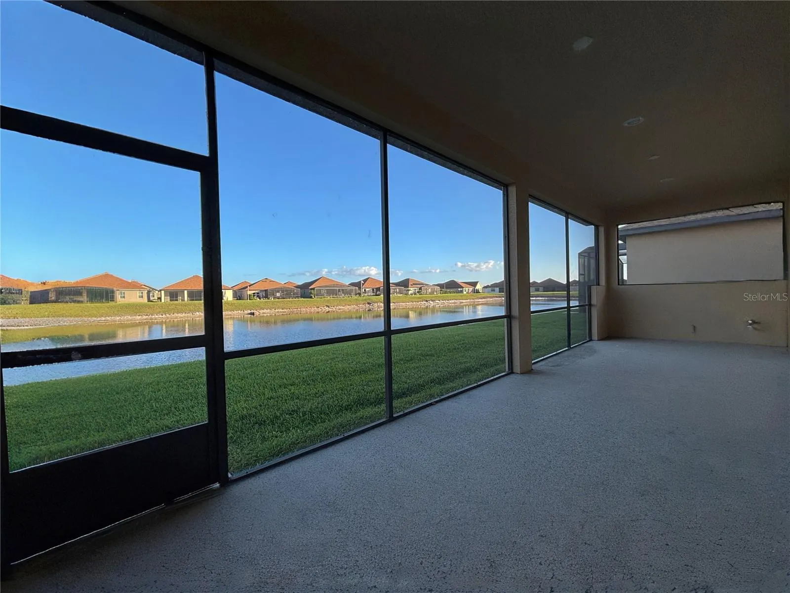 6240 PINEHURST LOOP