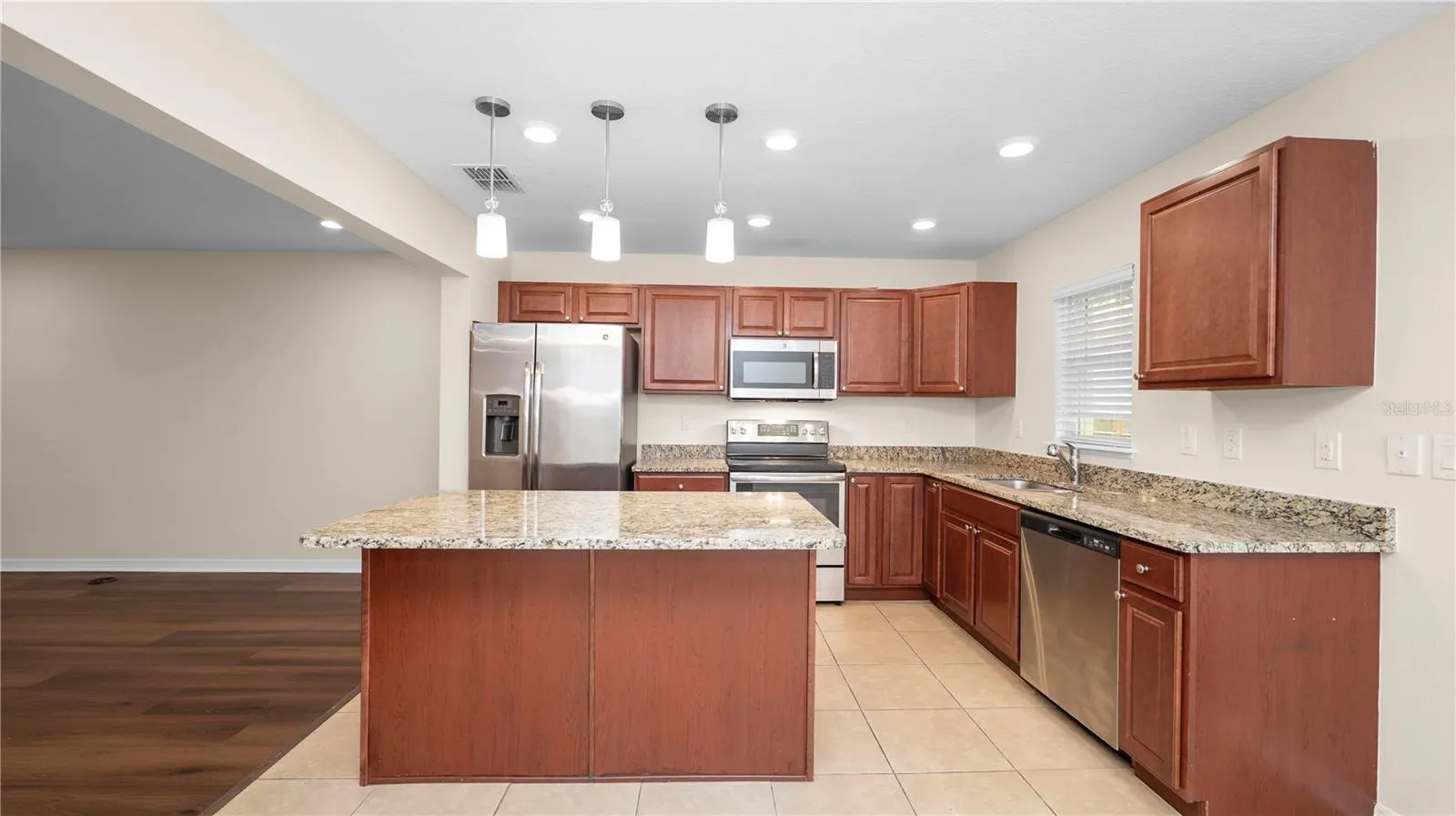 3741 WOODBURY HILL LOOP