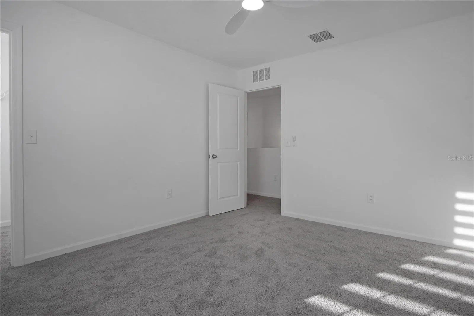 2504 PEONY PL