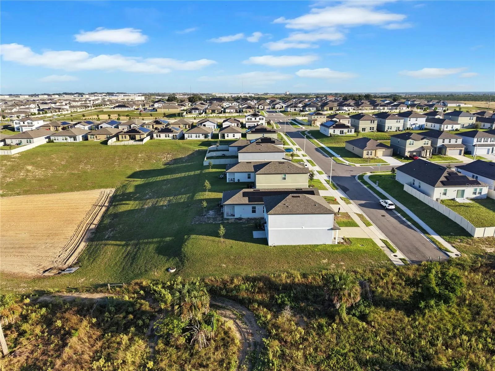 2504 PEONY PL