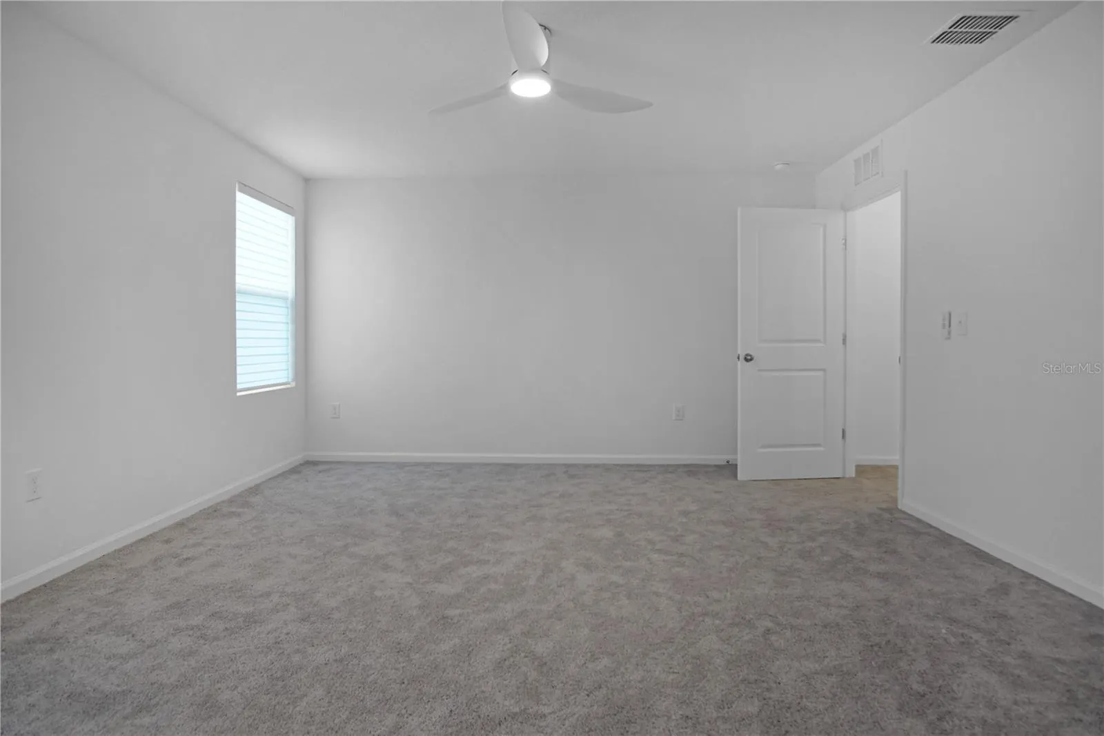 2504 PEONY PL