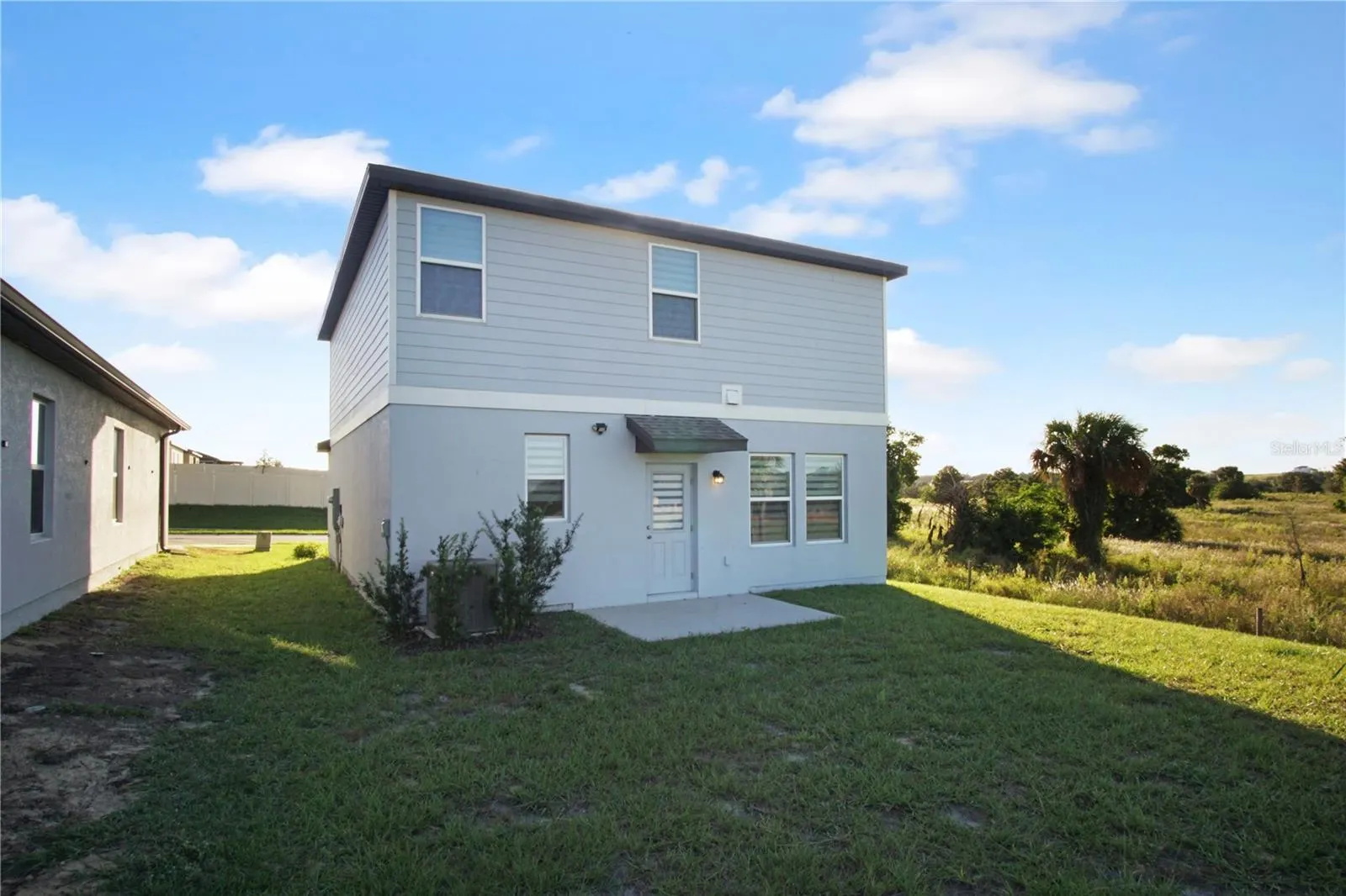 2504 PEONY PL
