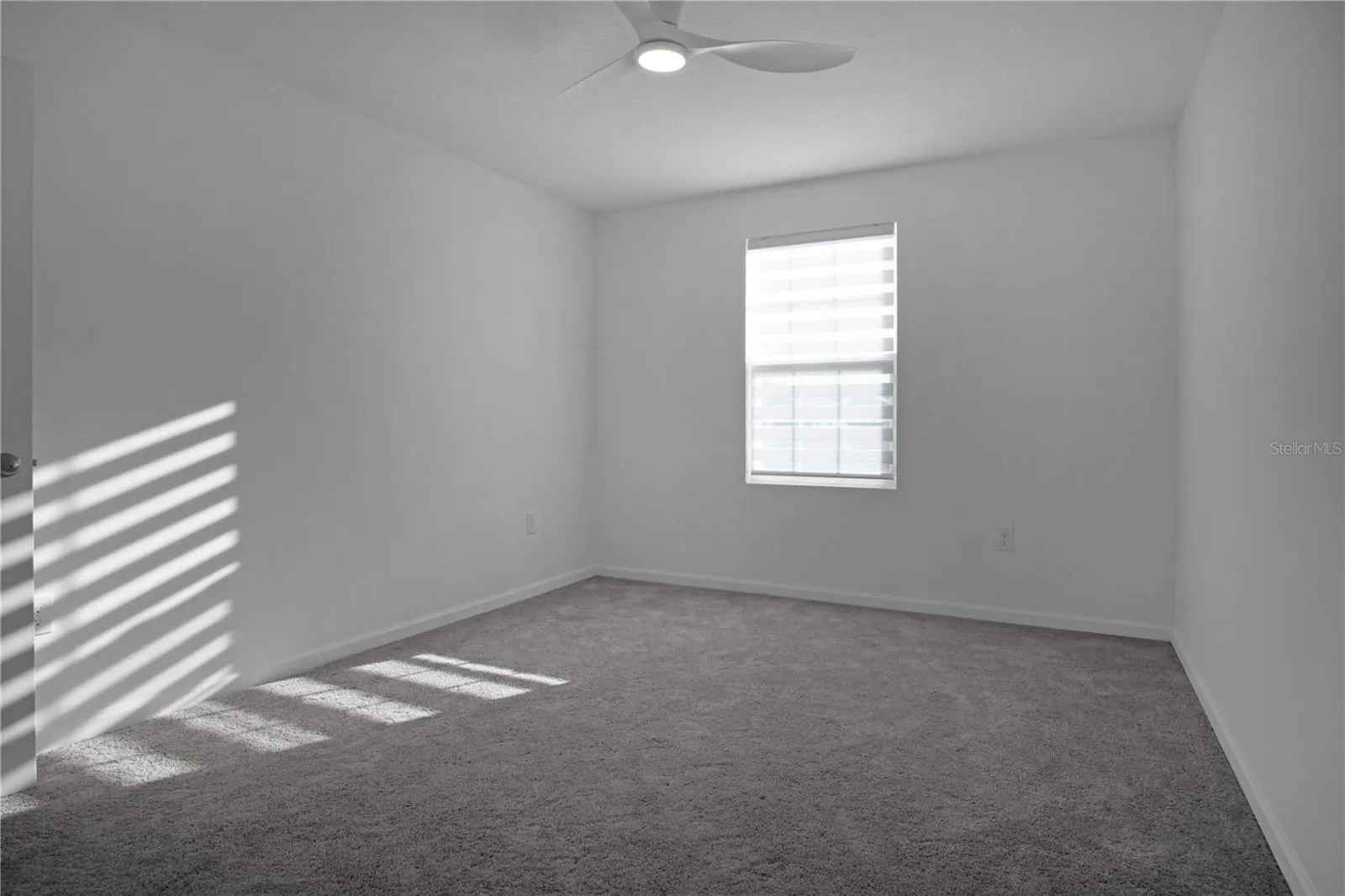 2504 PEONY PL