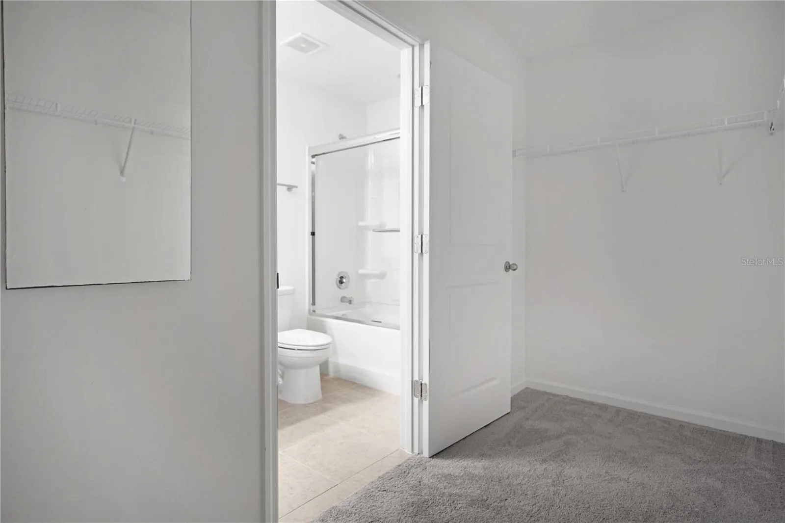 2504 PEONY PL