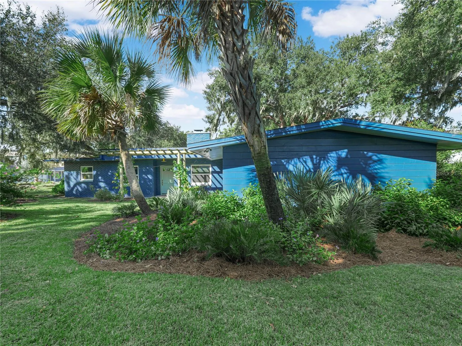 1329 HOLLISTER RD