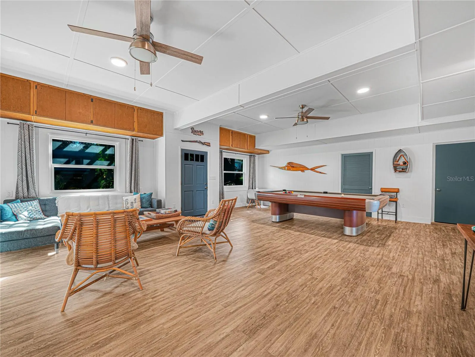 1329 HOLLISTER RD