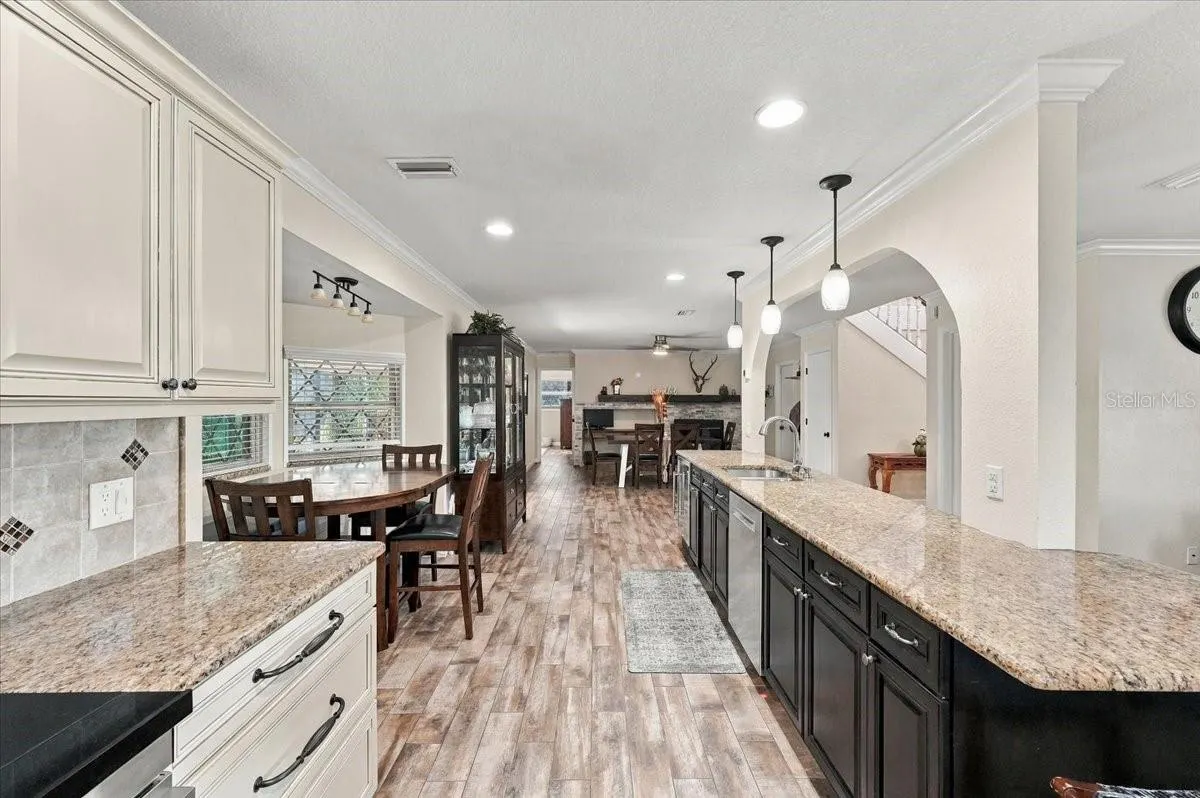 70 GREENFIELD CT