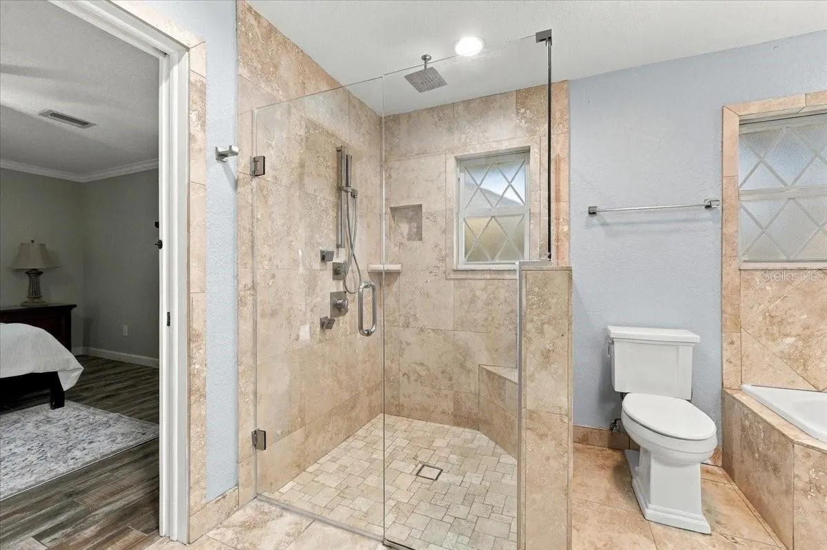 70 GREENFIELD CT