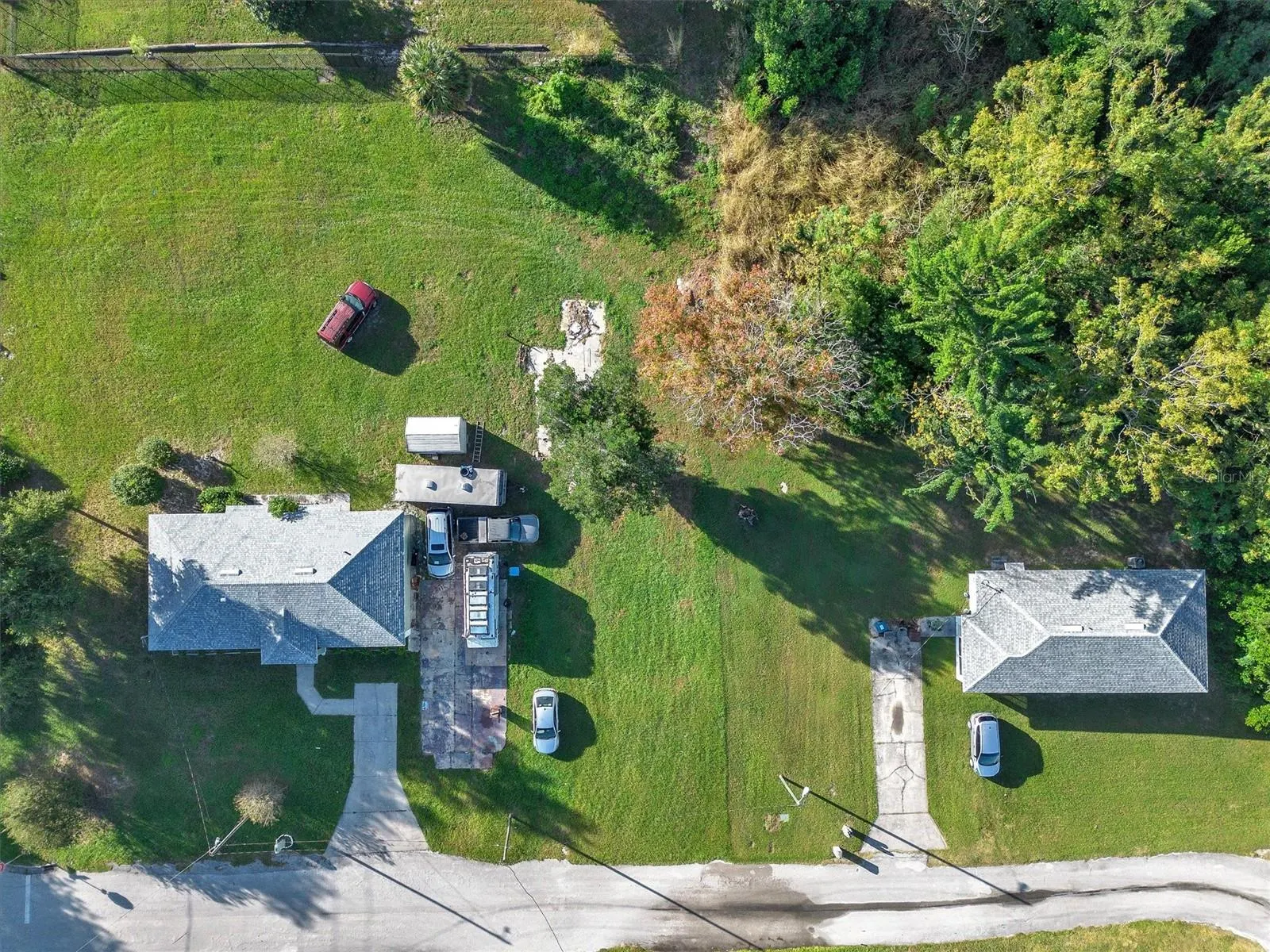 311 W SESSOMS AVE
