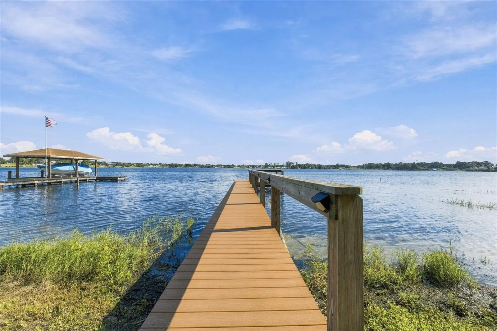 230 SHORE DR
