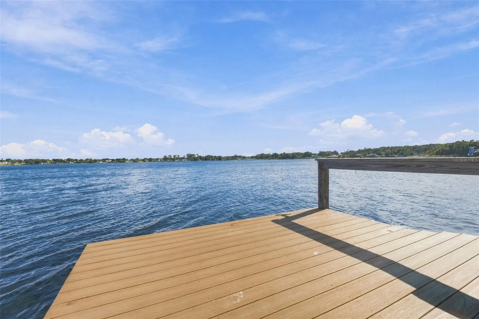 230 SHORE DR