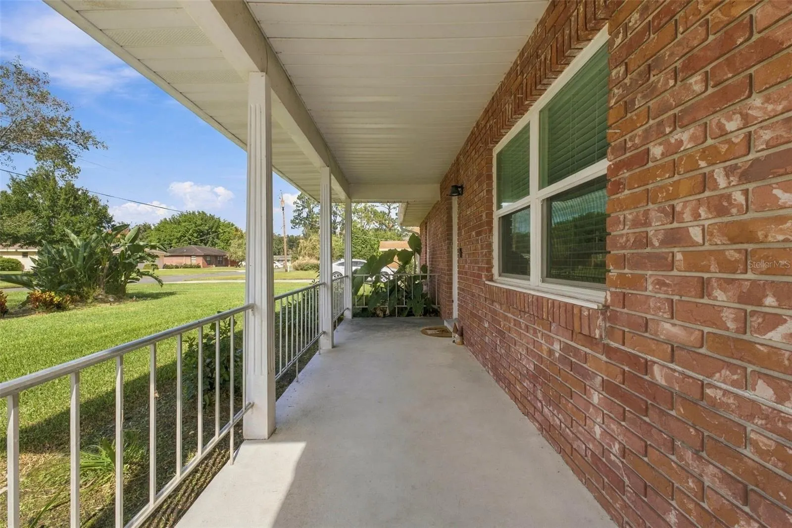 230 SHORE DR