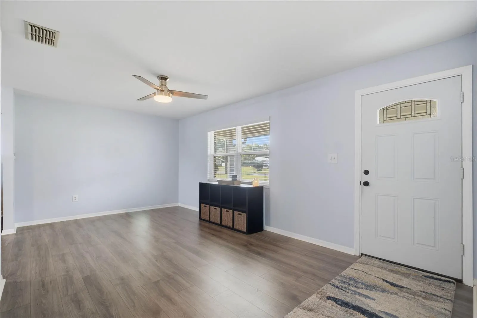 230 SHORE DR