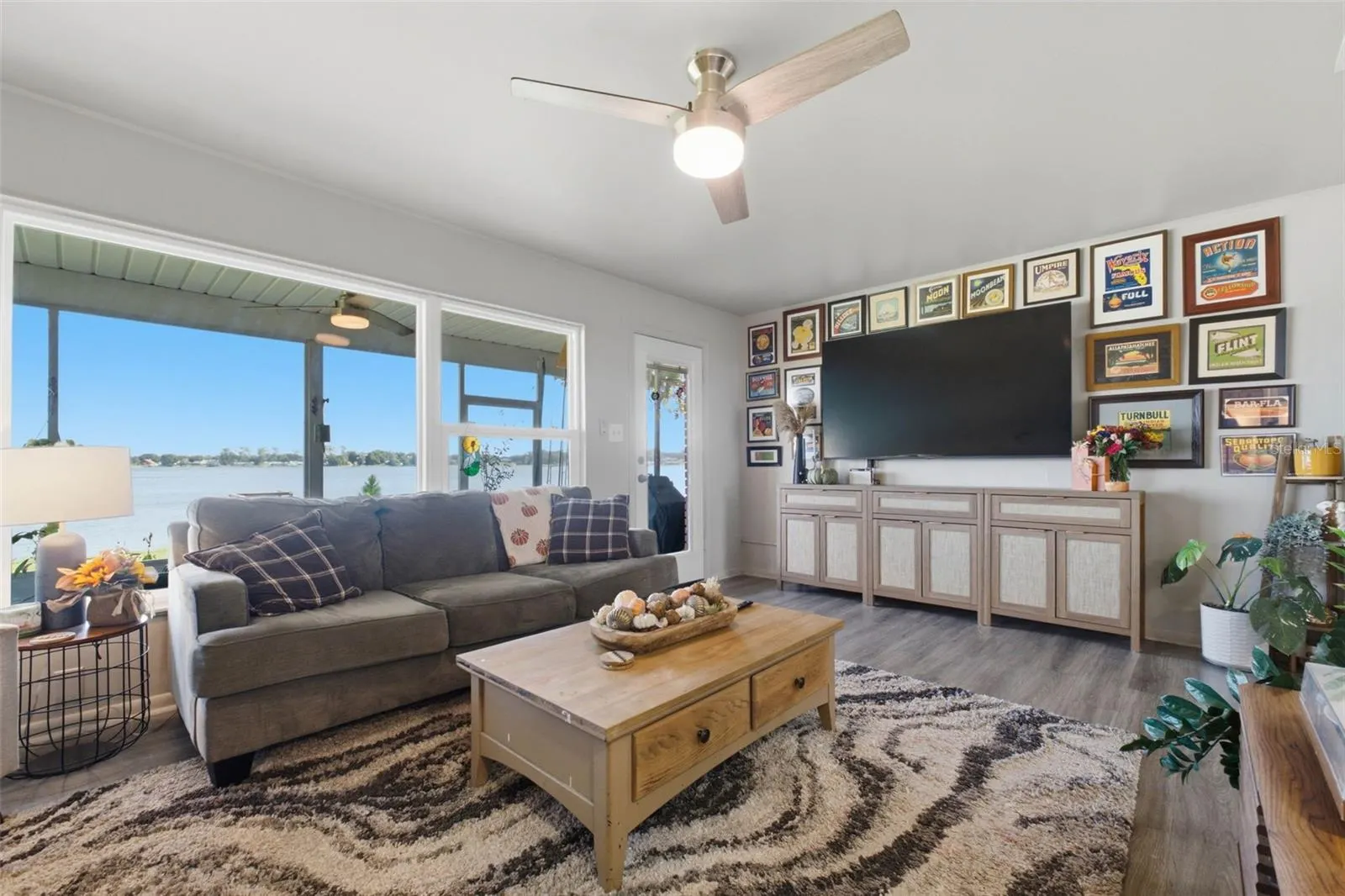 230 SHORE DR