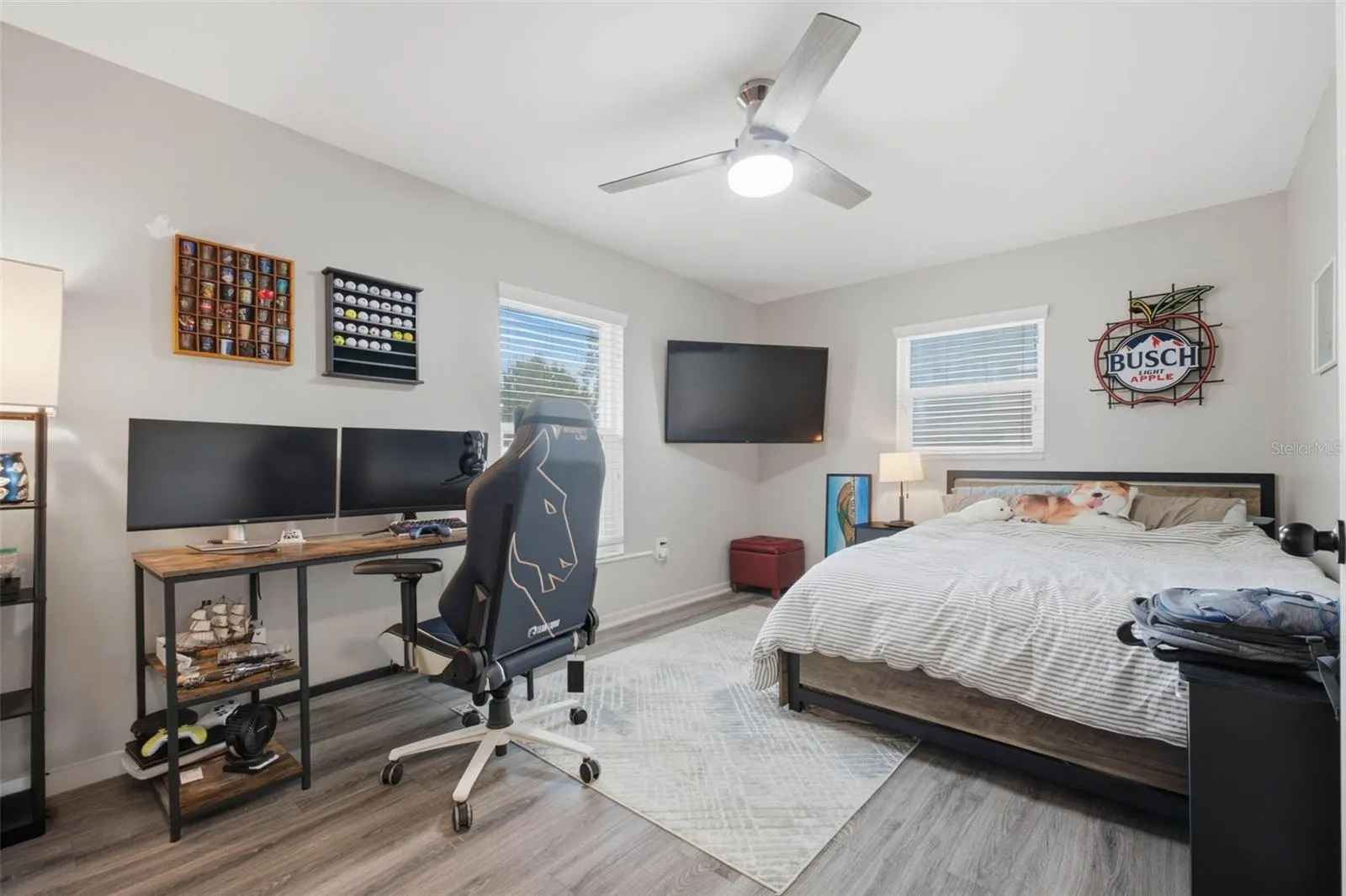 230 SHORE DR