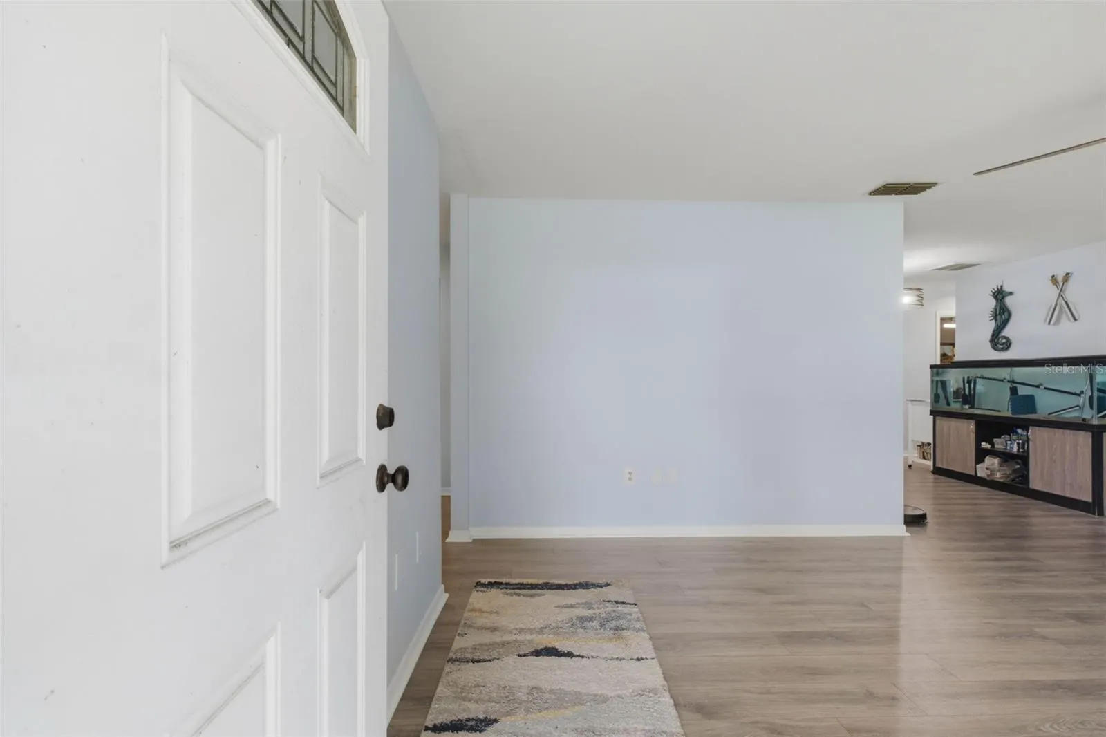230 SHORE DR