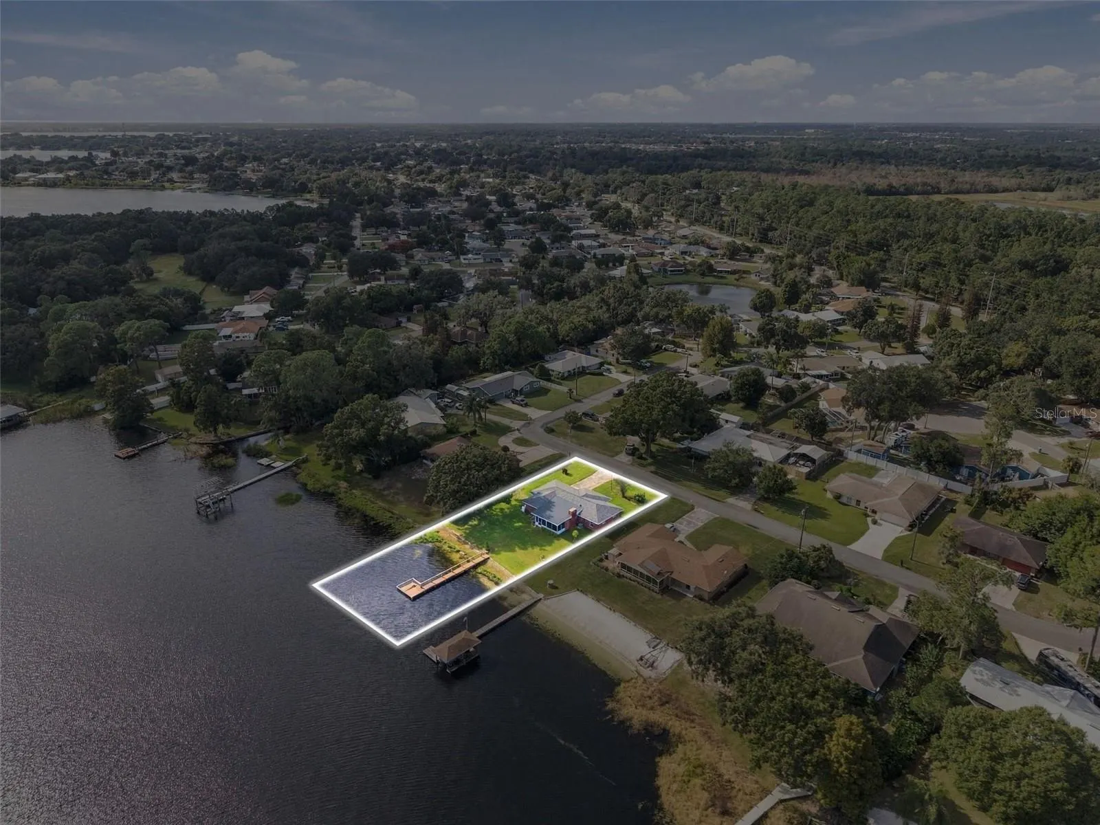 230 SHORE DR