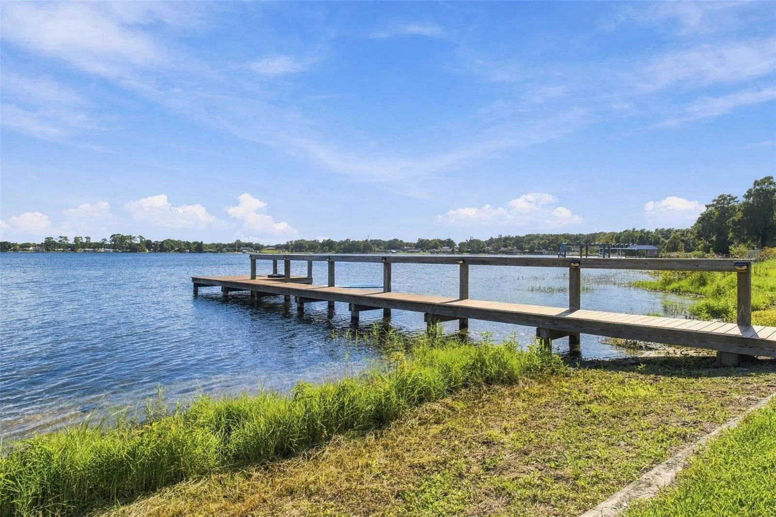 230 SHORE DR