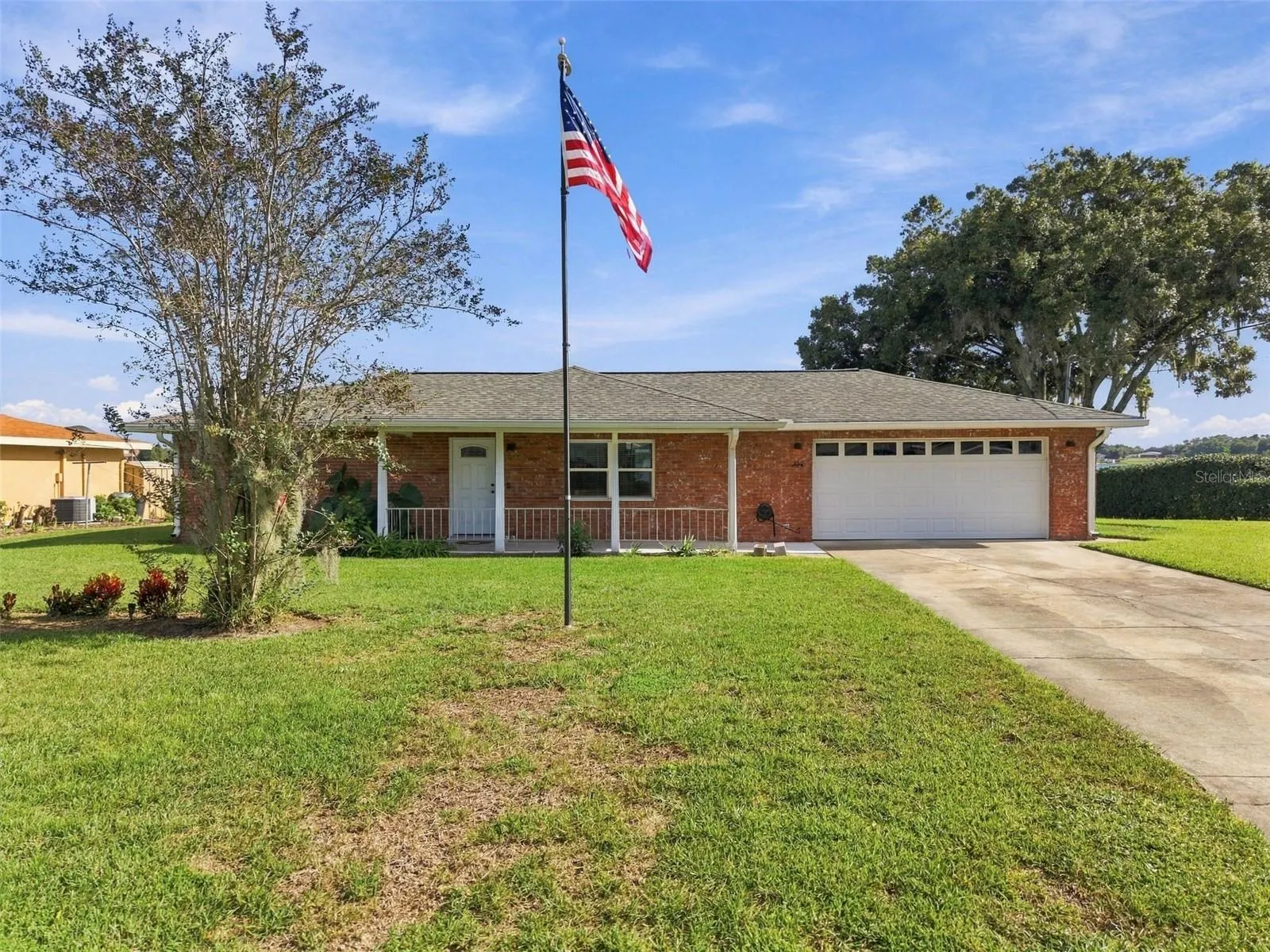 230 SHORE DR
