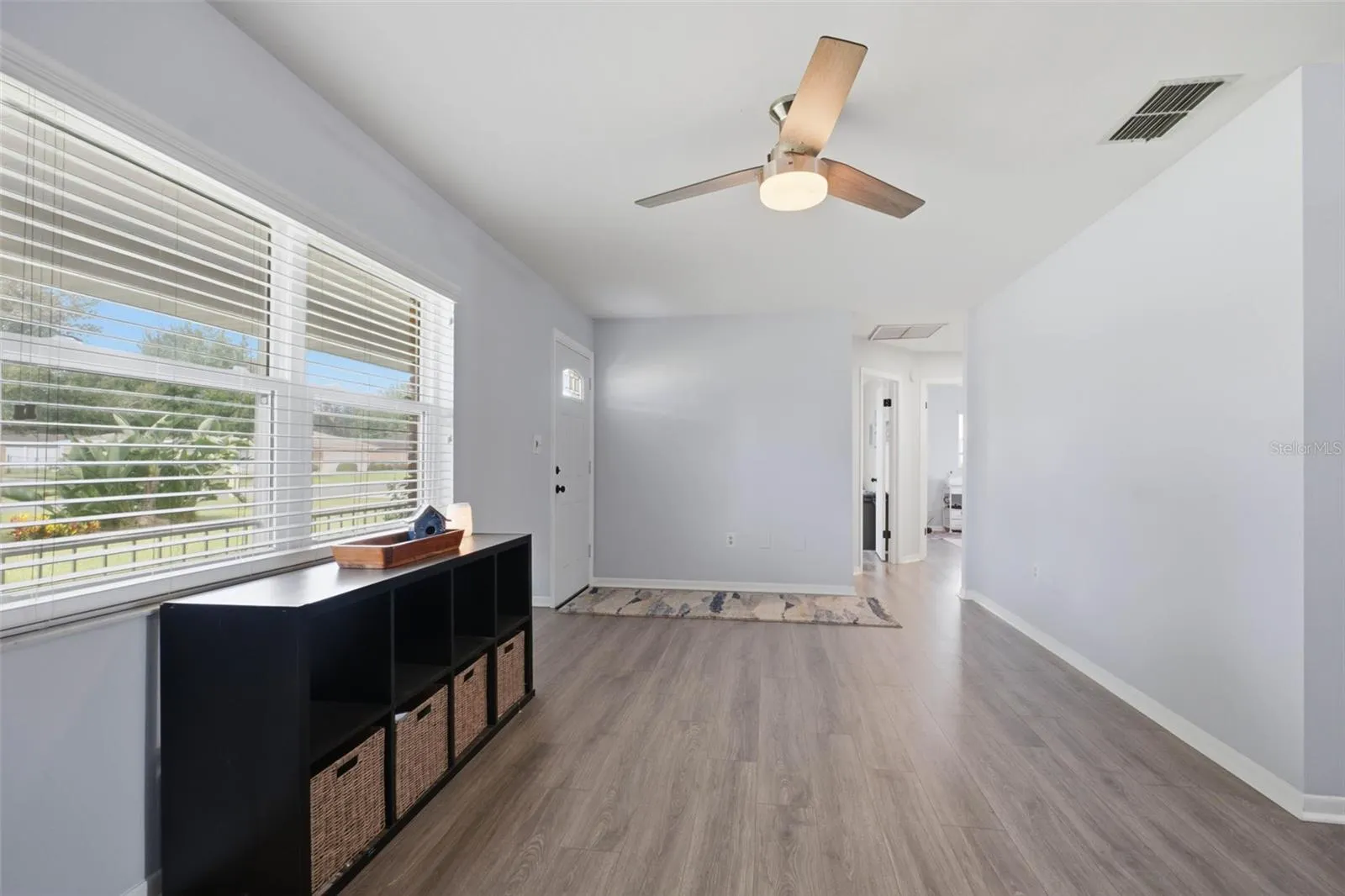 230 SHORE DR