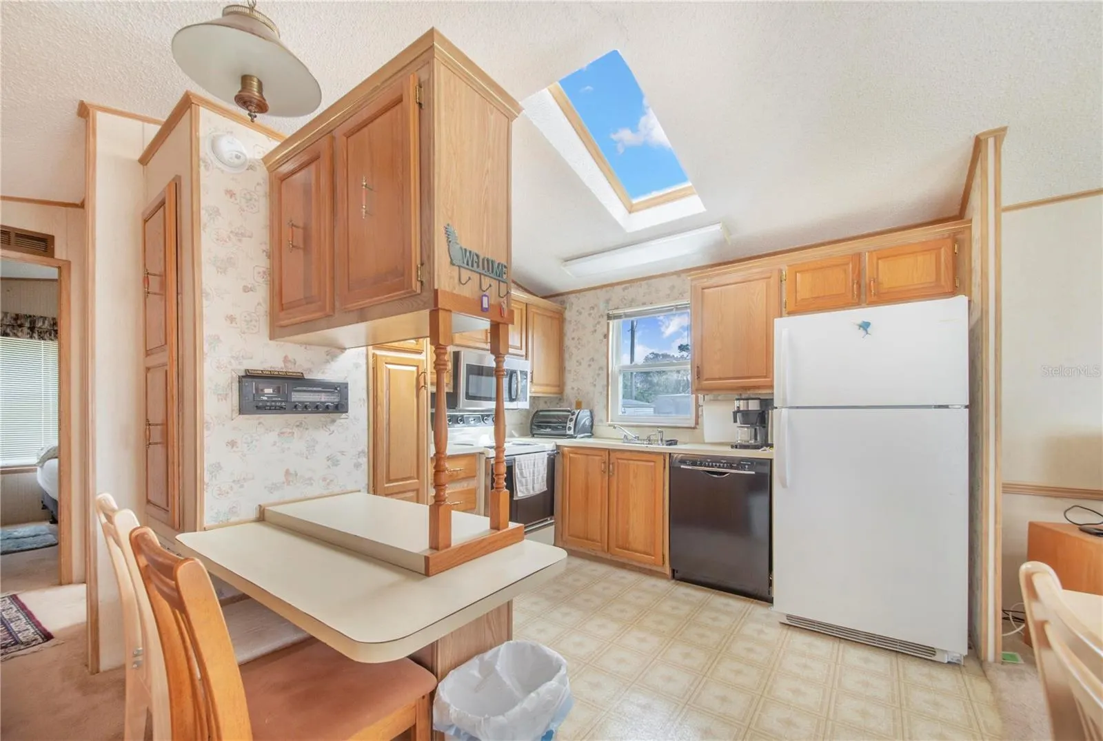 4 FAIRVIEW DR N