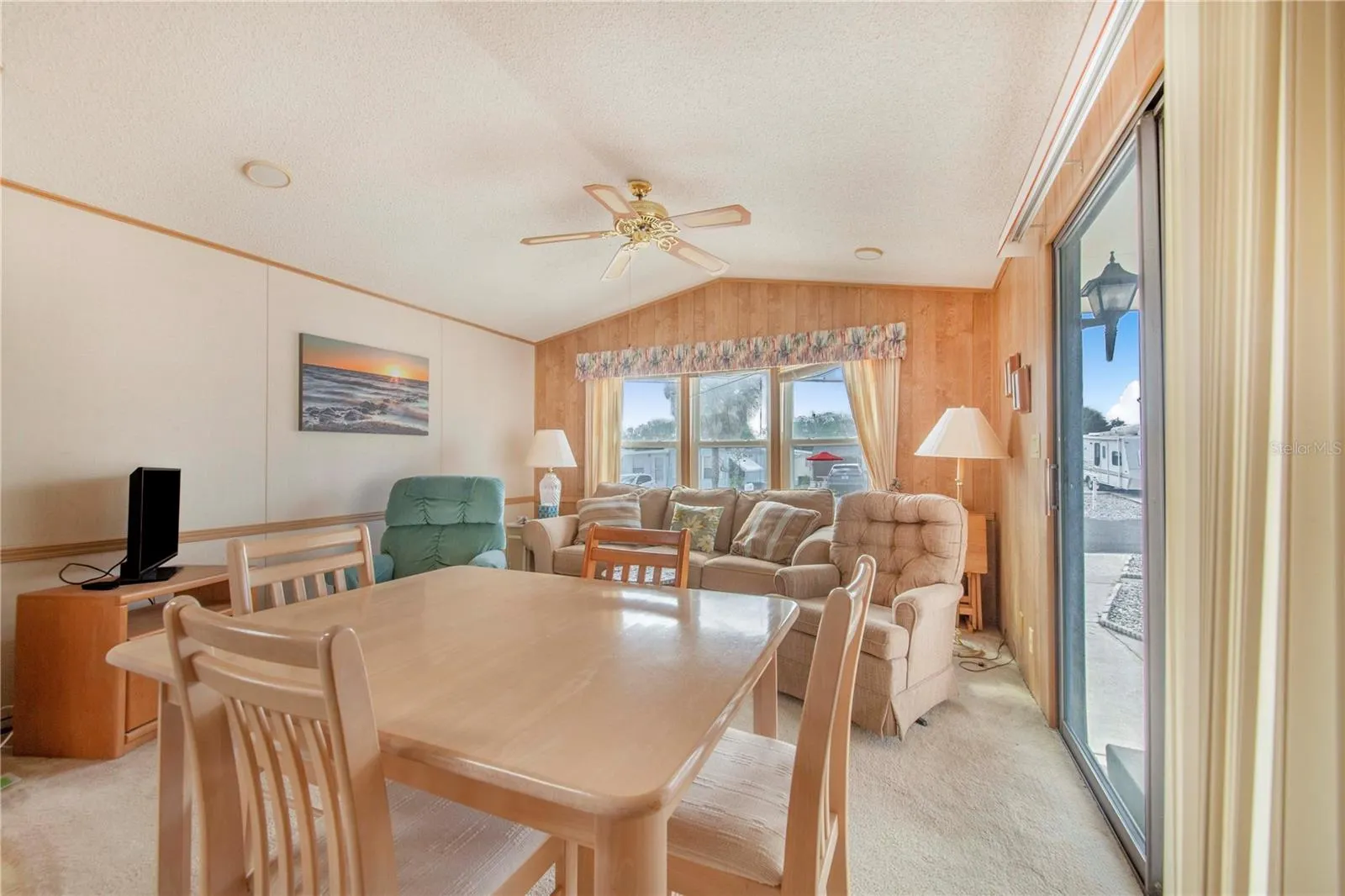 4 FAIRVIEW DR N
