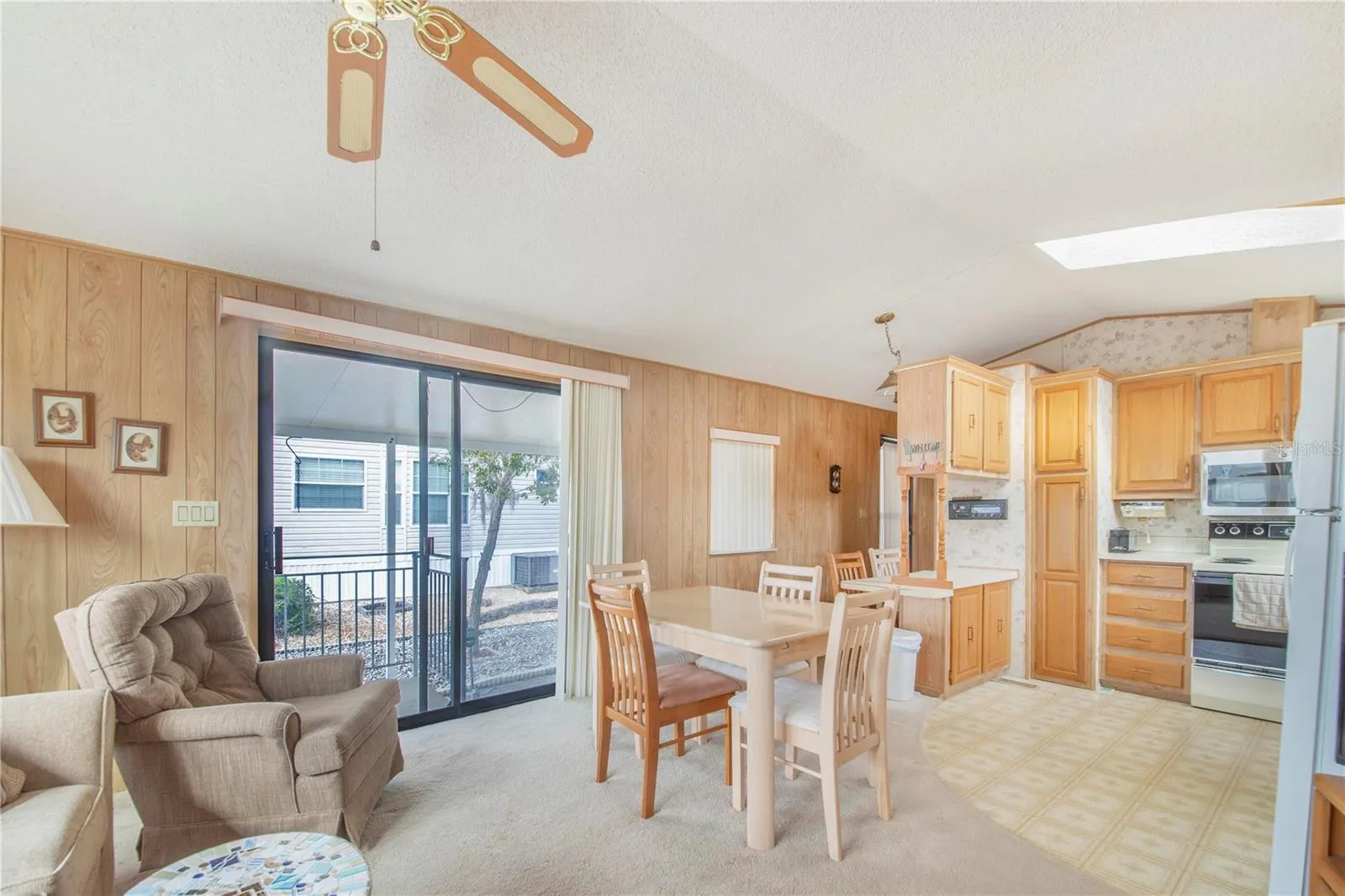 4 FAIRVIEW DR N