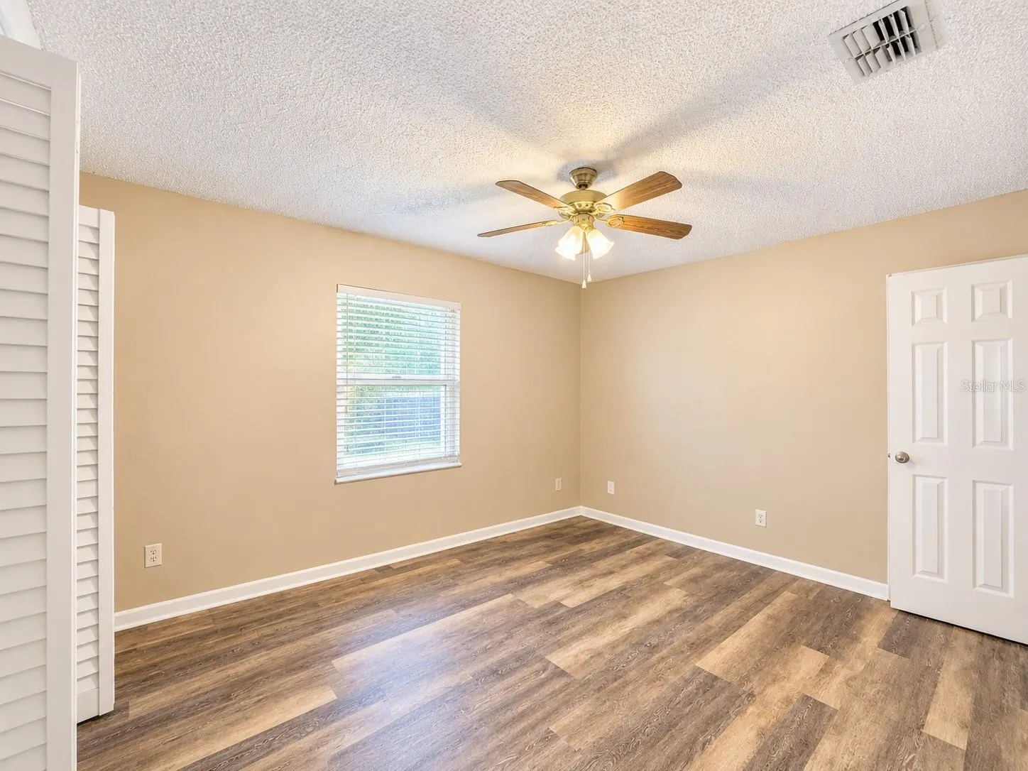 2360 LAKE DR NW #1 #1