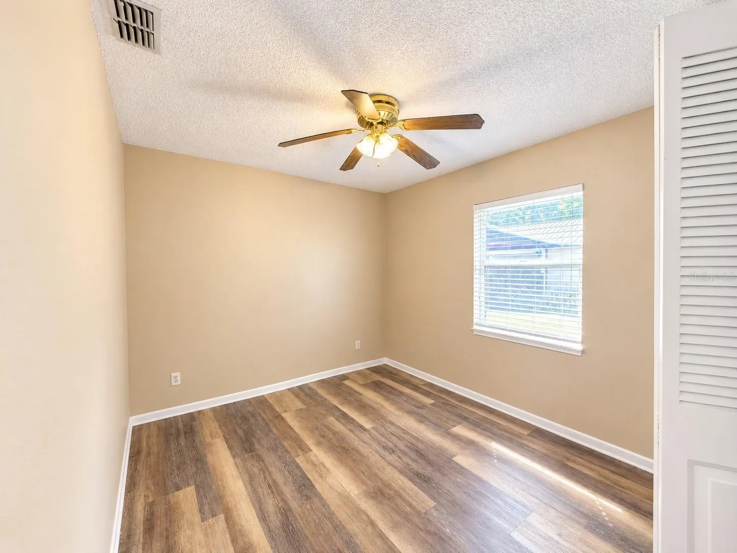 2360 LAKE DR NW #1 #1