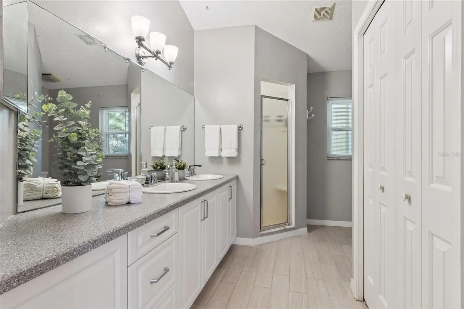 1002 TEQUESTA TRL