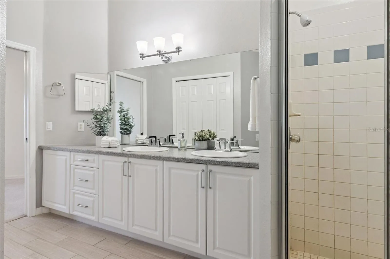 1002 TEQUESTA TRL