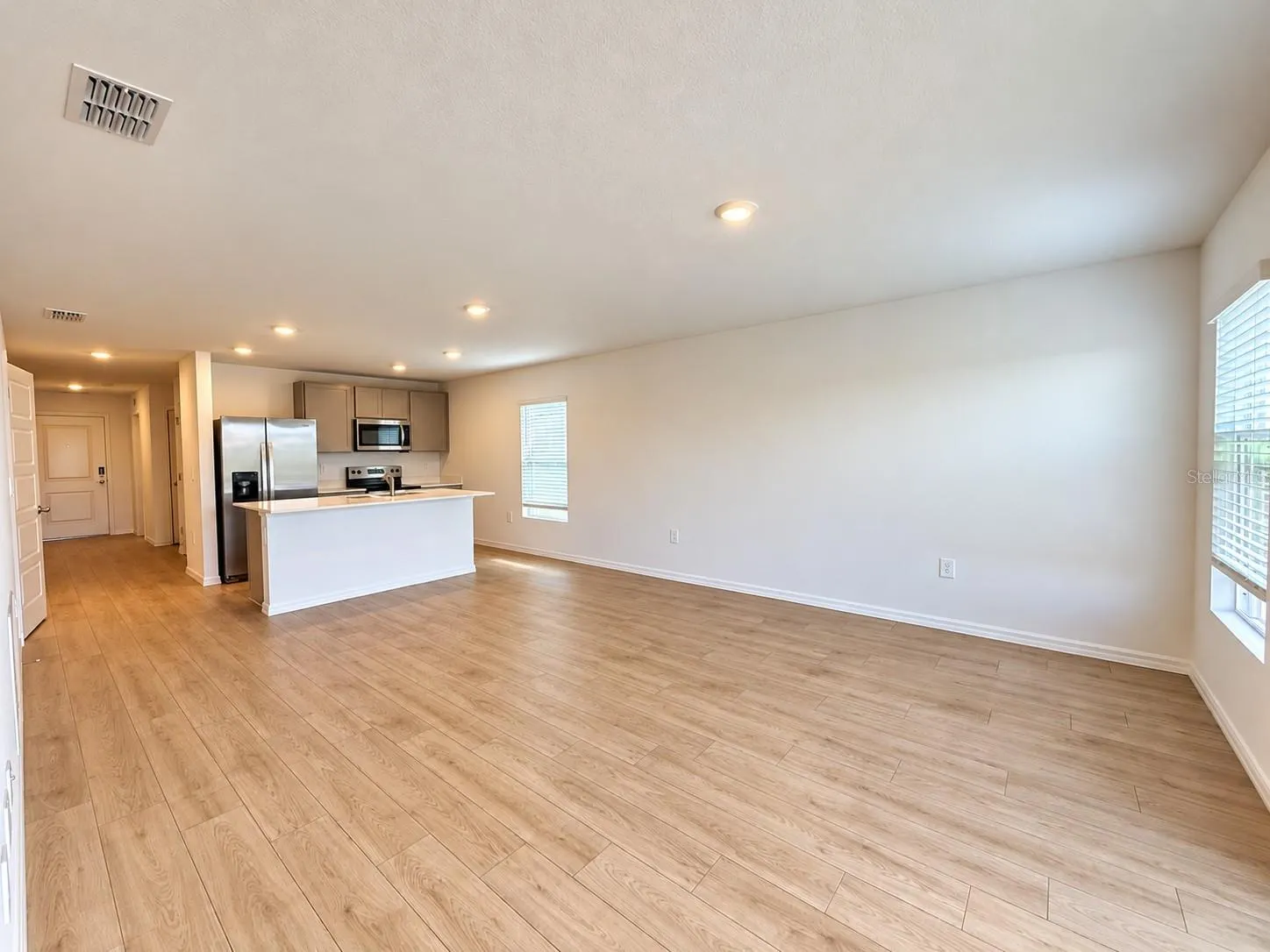 1146 AMBER WAVES CT