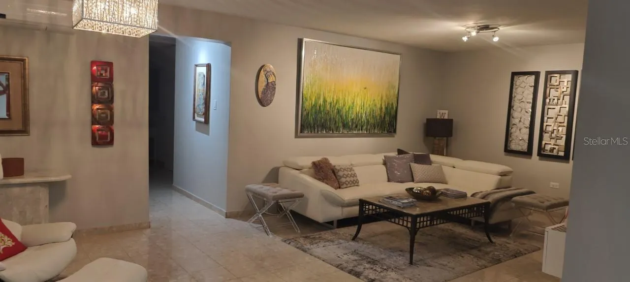 385 FELISA RINCON DE GAUTIER #1401, #1401