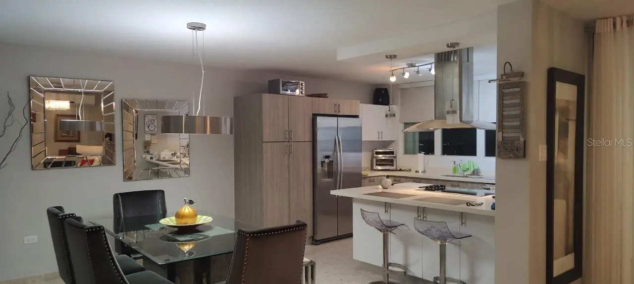 385 FELISA RINCON DE GAUTIER #1401, #1401