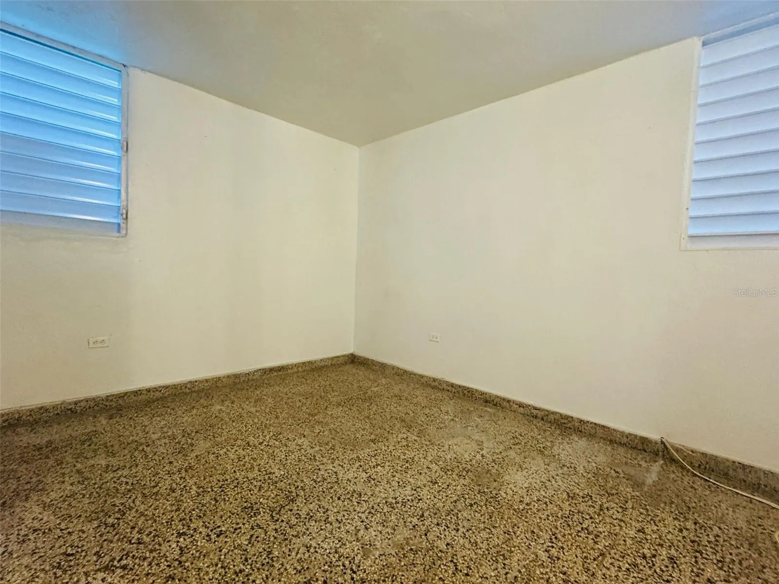 URB. FLMABOYAN GARDEN CALLE 5 #C-9, #C-9