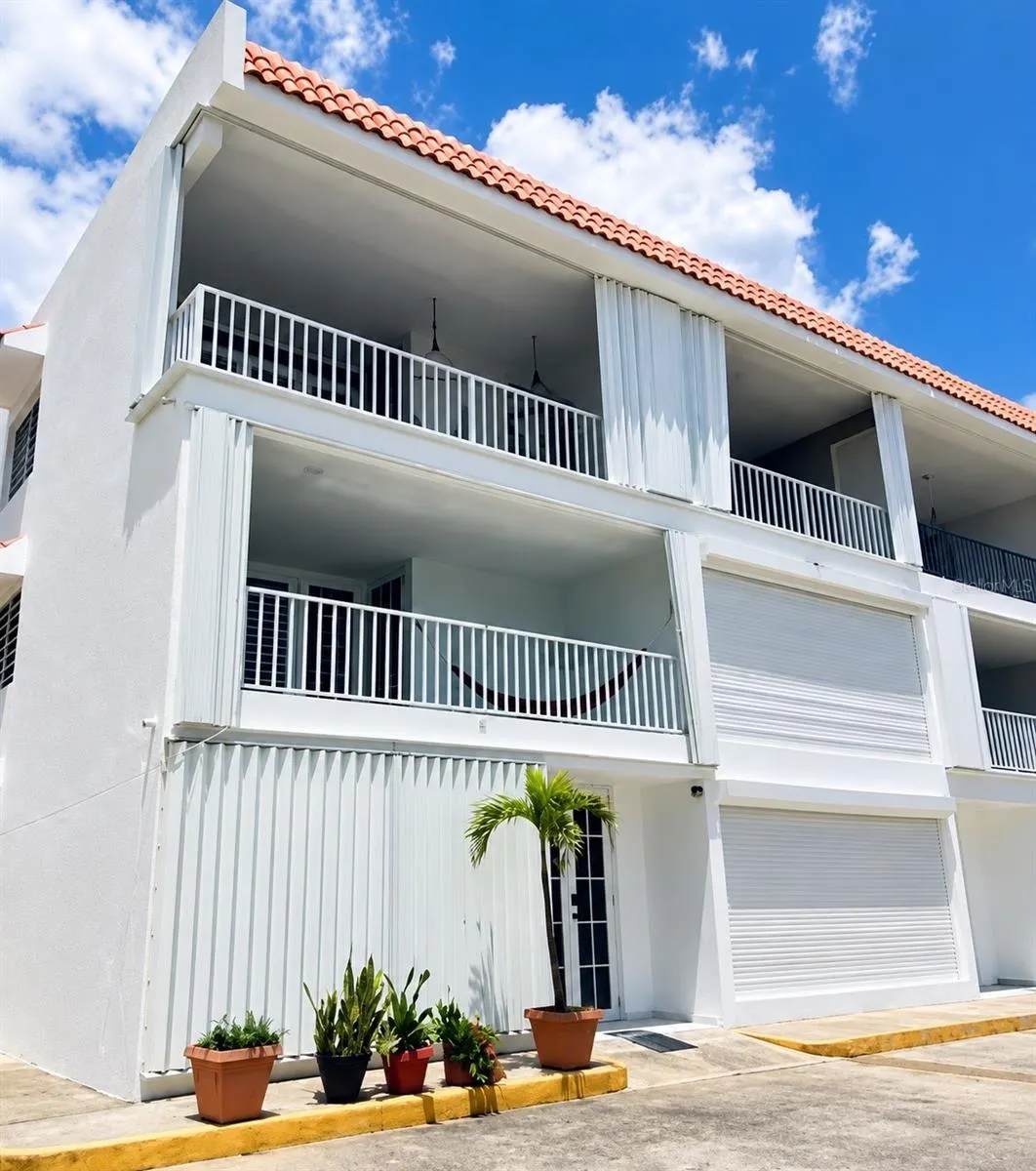 COSTA LINDA APARTMENTS #303 #303