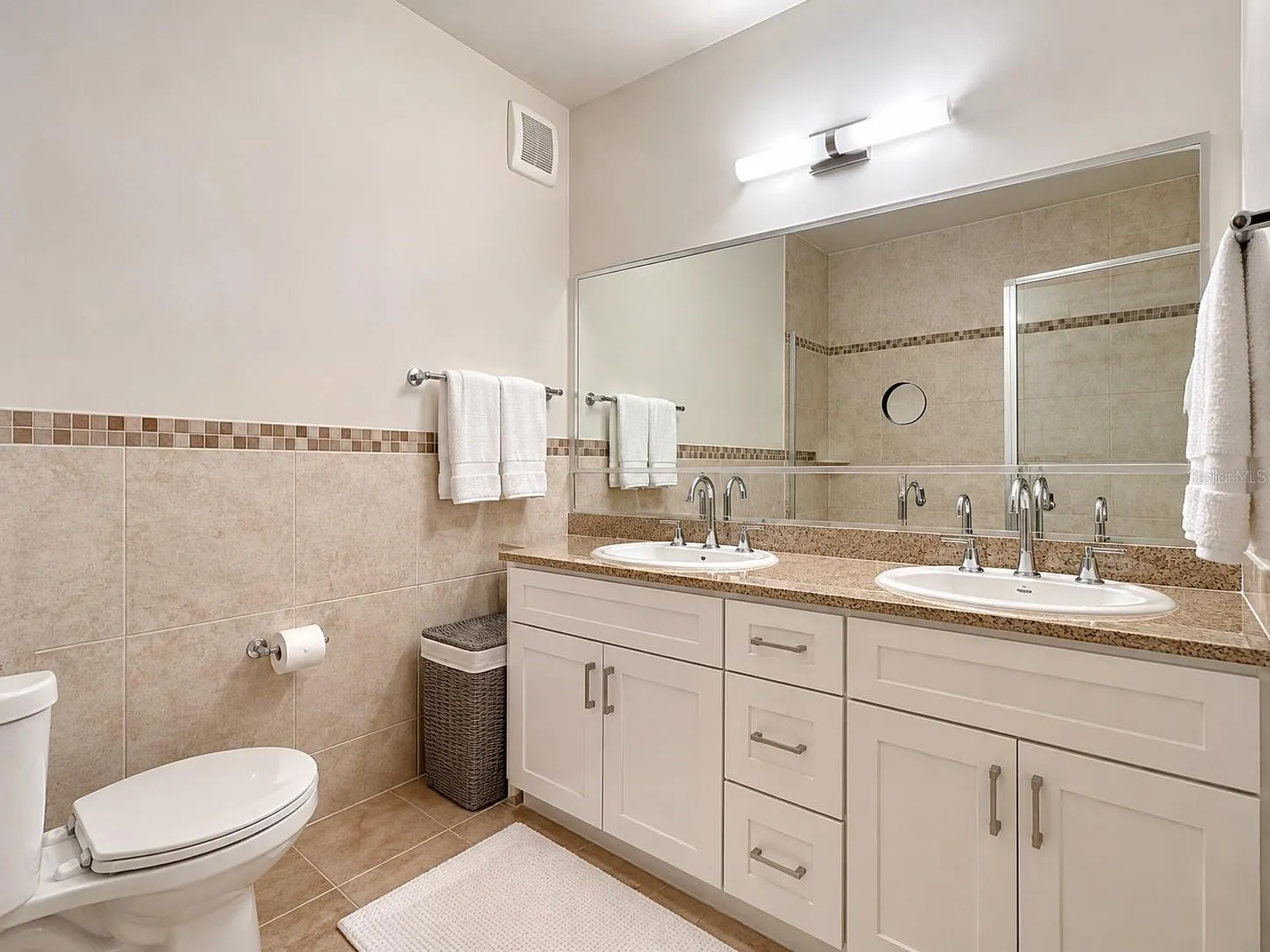 180 PALMAS DRIVE #17B #17B