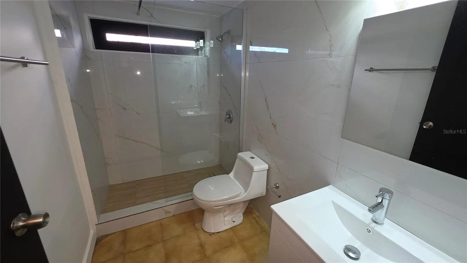 EXT LA MILAGROSA F4, CALLE 13 #APT (ALTOS) #APT (ALTOS)