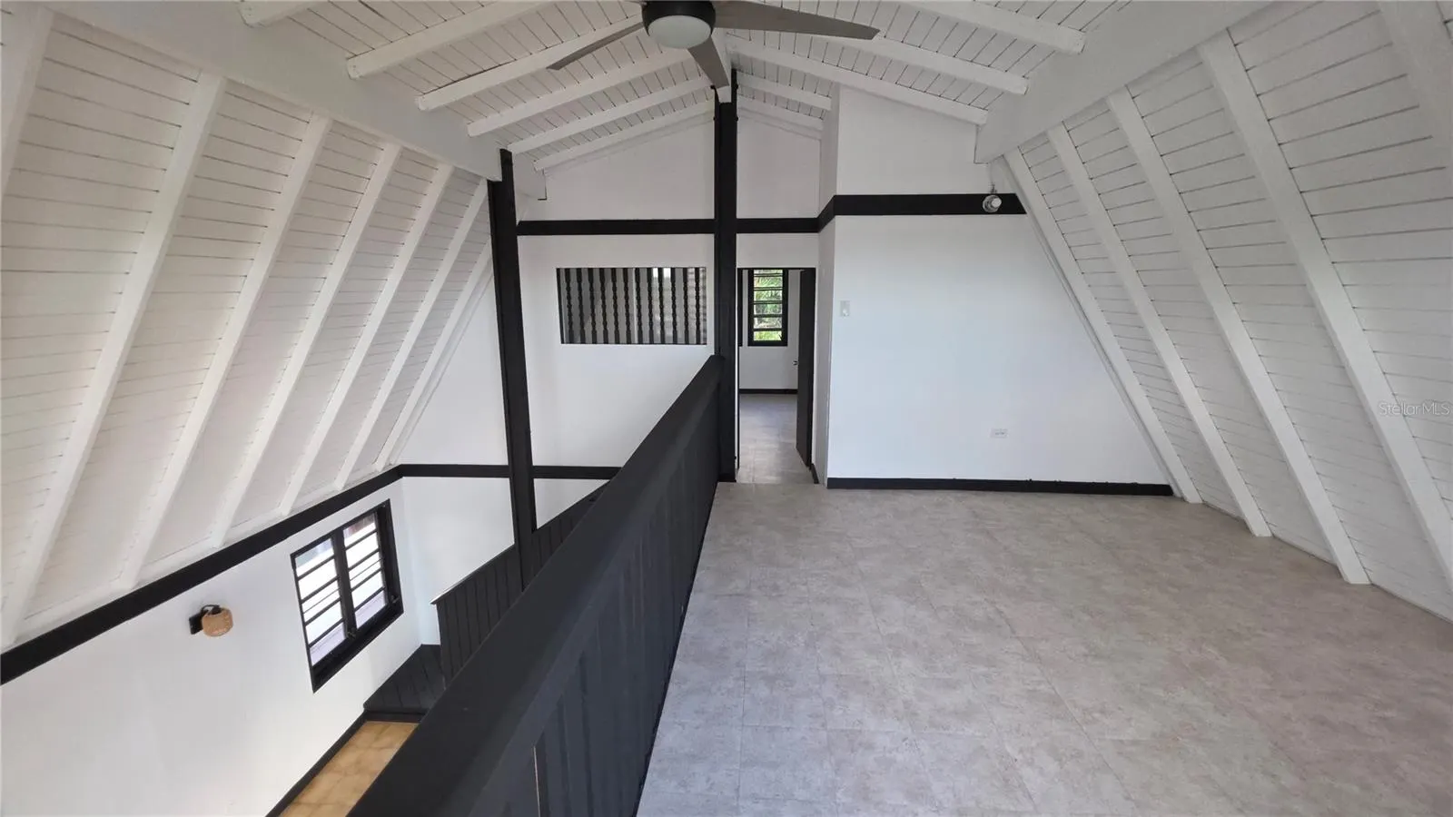 EXT LA MILAGROSA F4, CALLE 13 #APT (ALTOS) #APT (ALTOS)