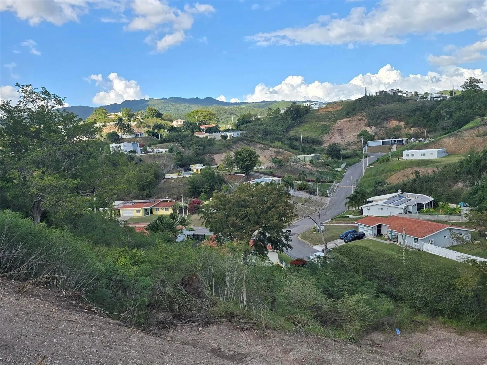 Cerro Las Piñas URBANIZACION QUINTAS DE ALTAMIRA