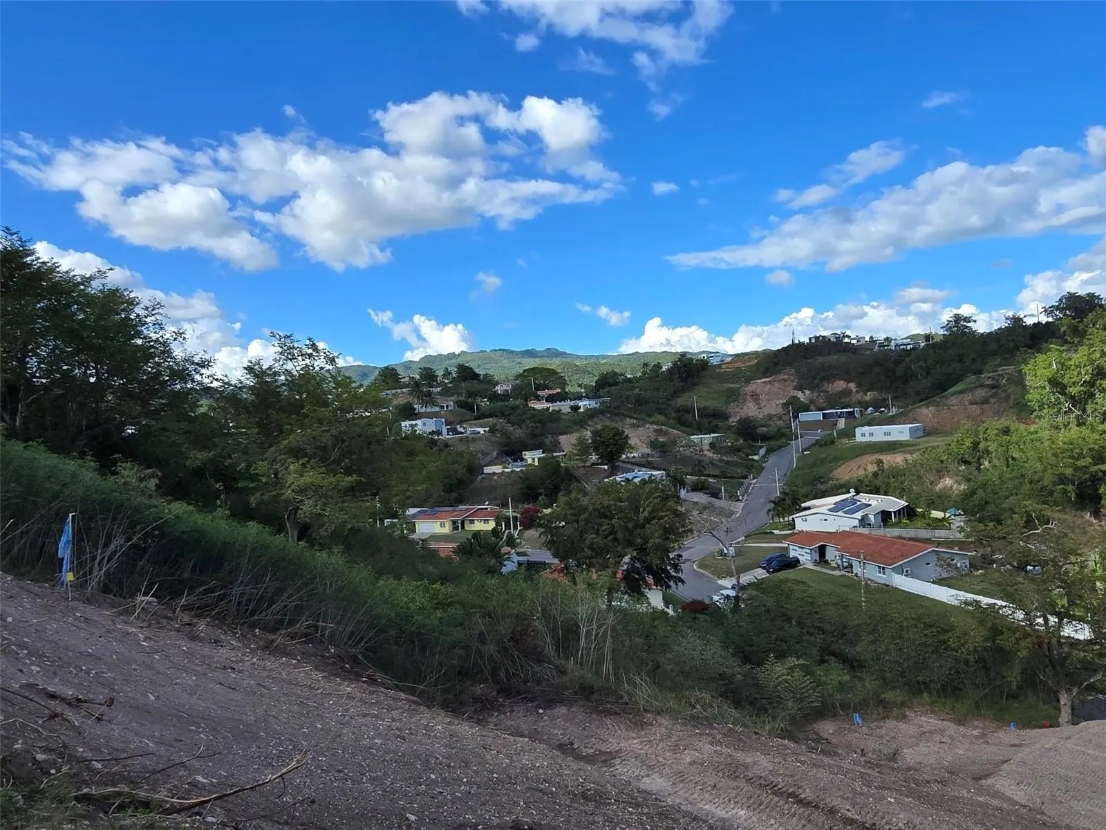 Cerro Las Piñas URBANIZACION QUINTAS DE ALTAMIRA