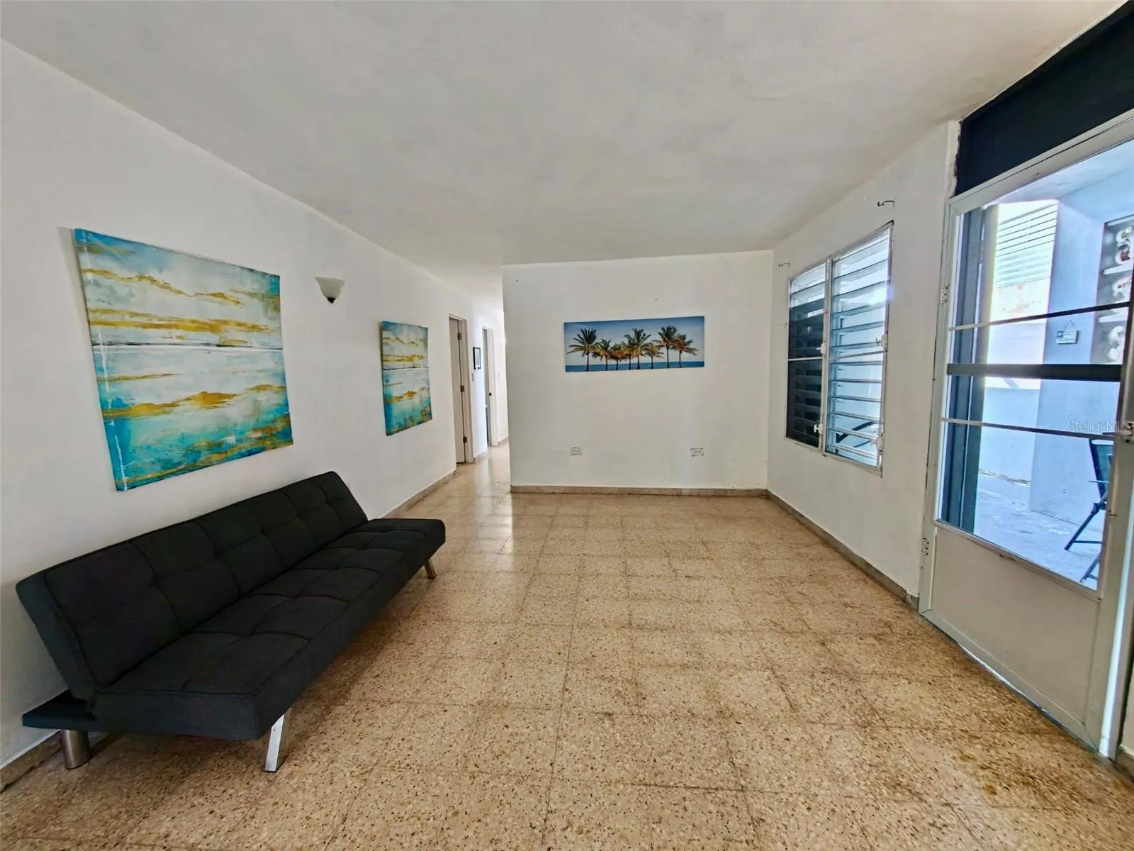 Urb. Brisas del Mar 12 B