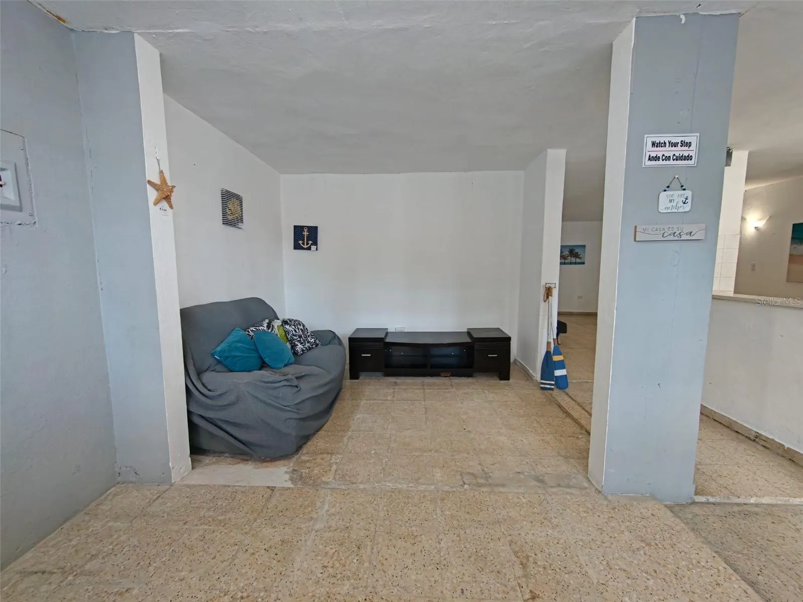 Urb. Brisas del Mar 12 B