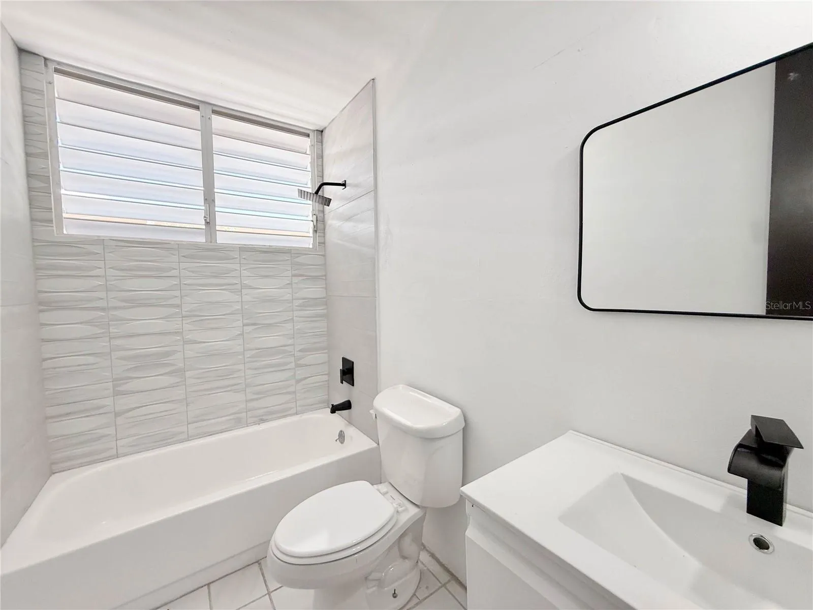613 URB. VILLA CAROLINA #241-4 #241-4