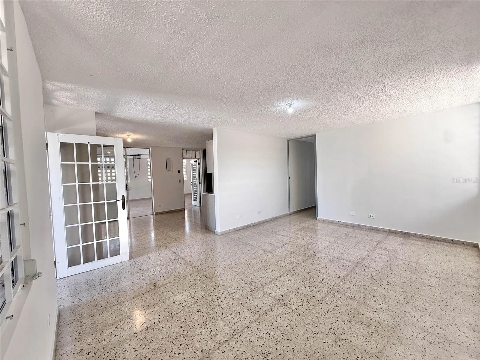 613 URB. VILLA CAROLINA #241-4 #241-4