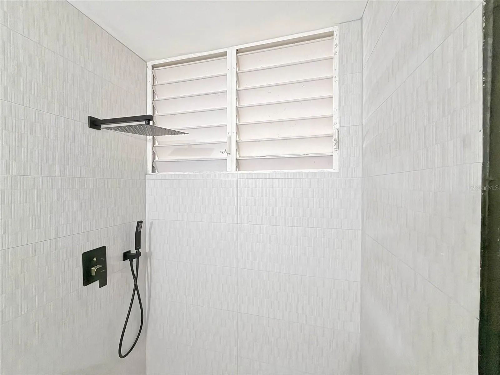 613 URB. VILLA CAROLINA #241-4 #241-4