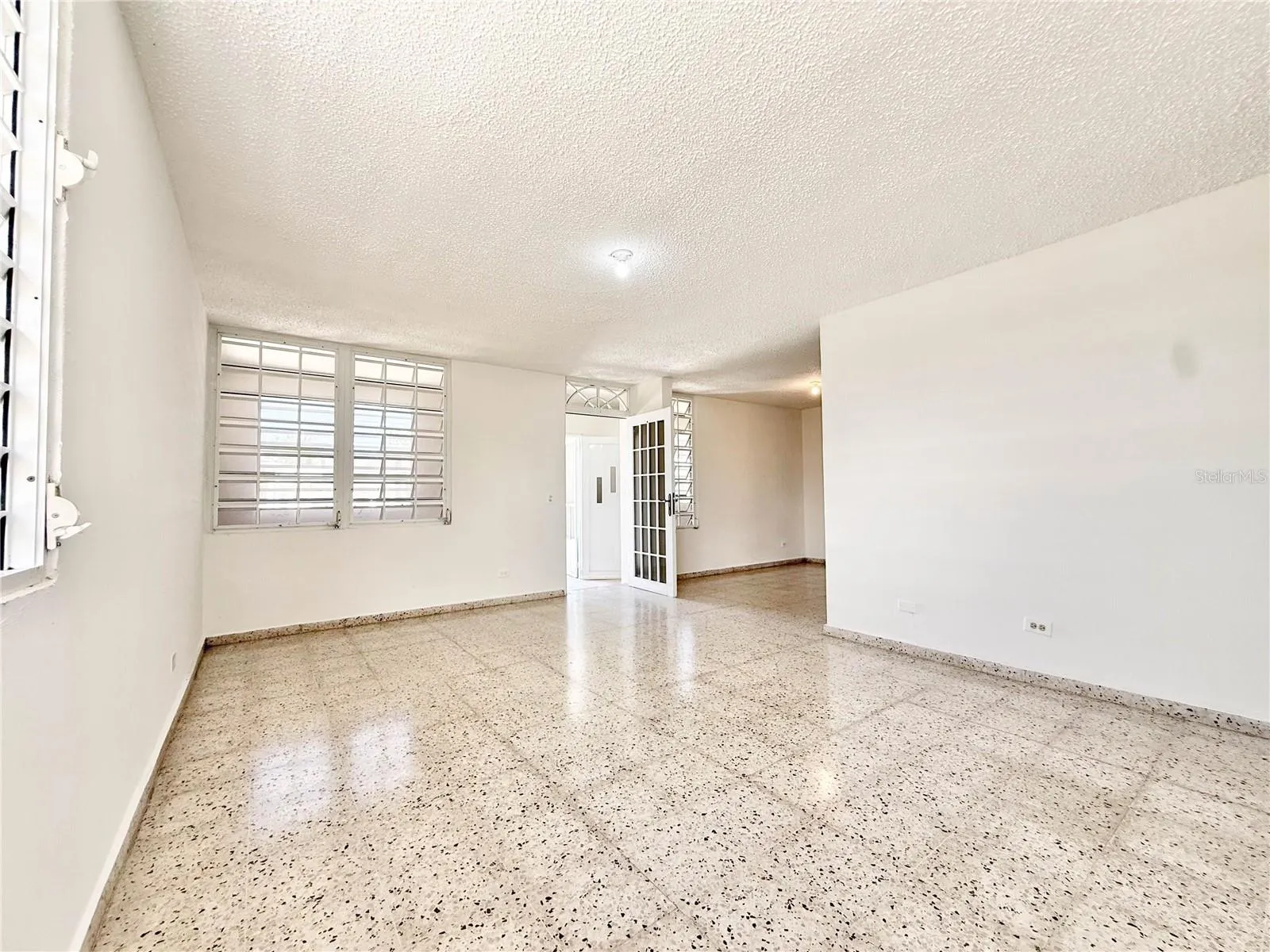 613 URB. VILLA CAROLINA #241-4 #241-4