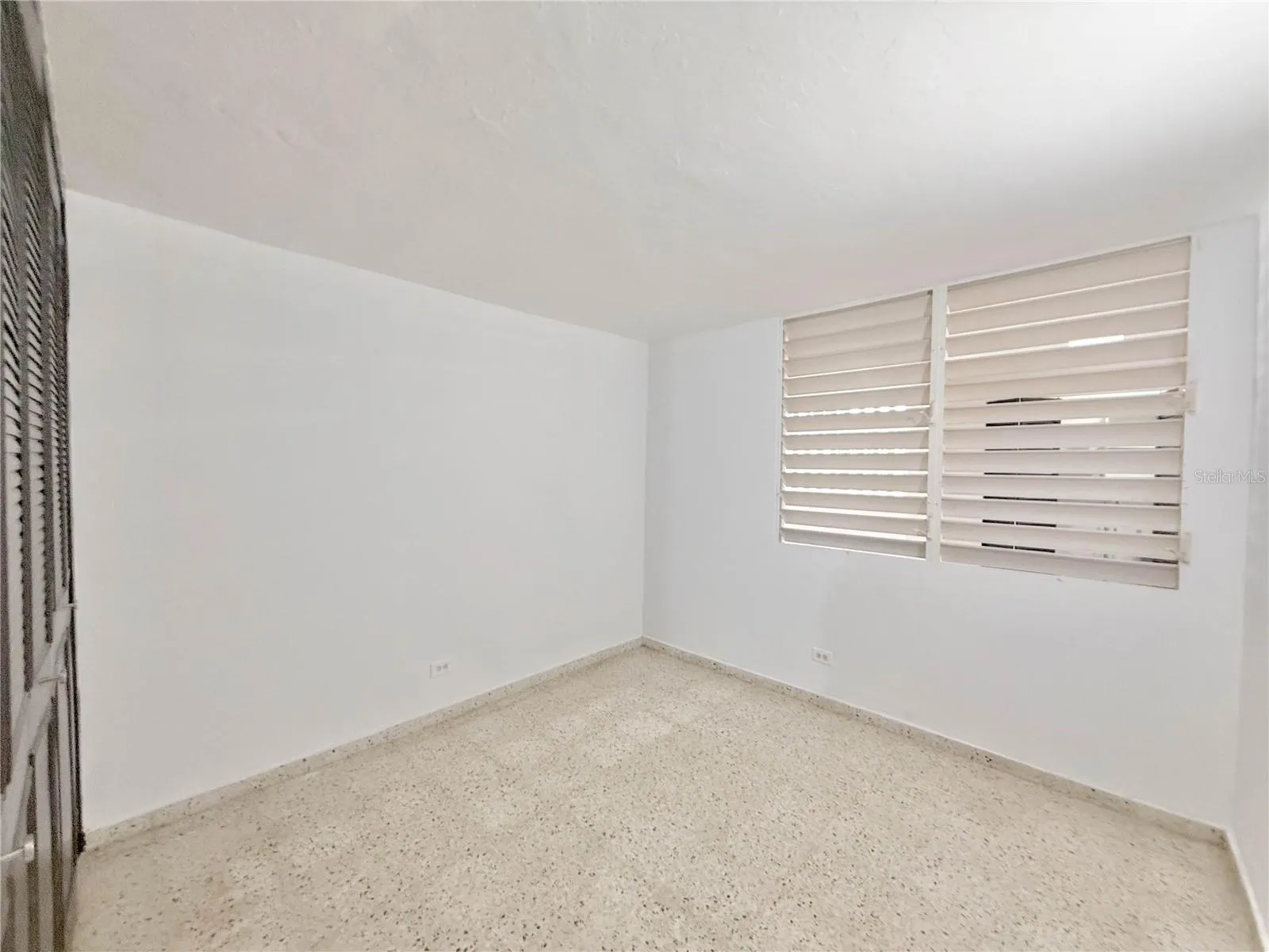 613 URB. VILLA CAROLINA #241-4 #241-4