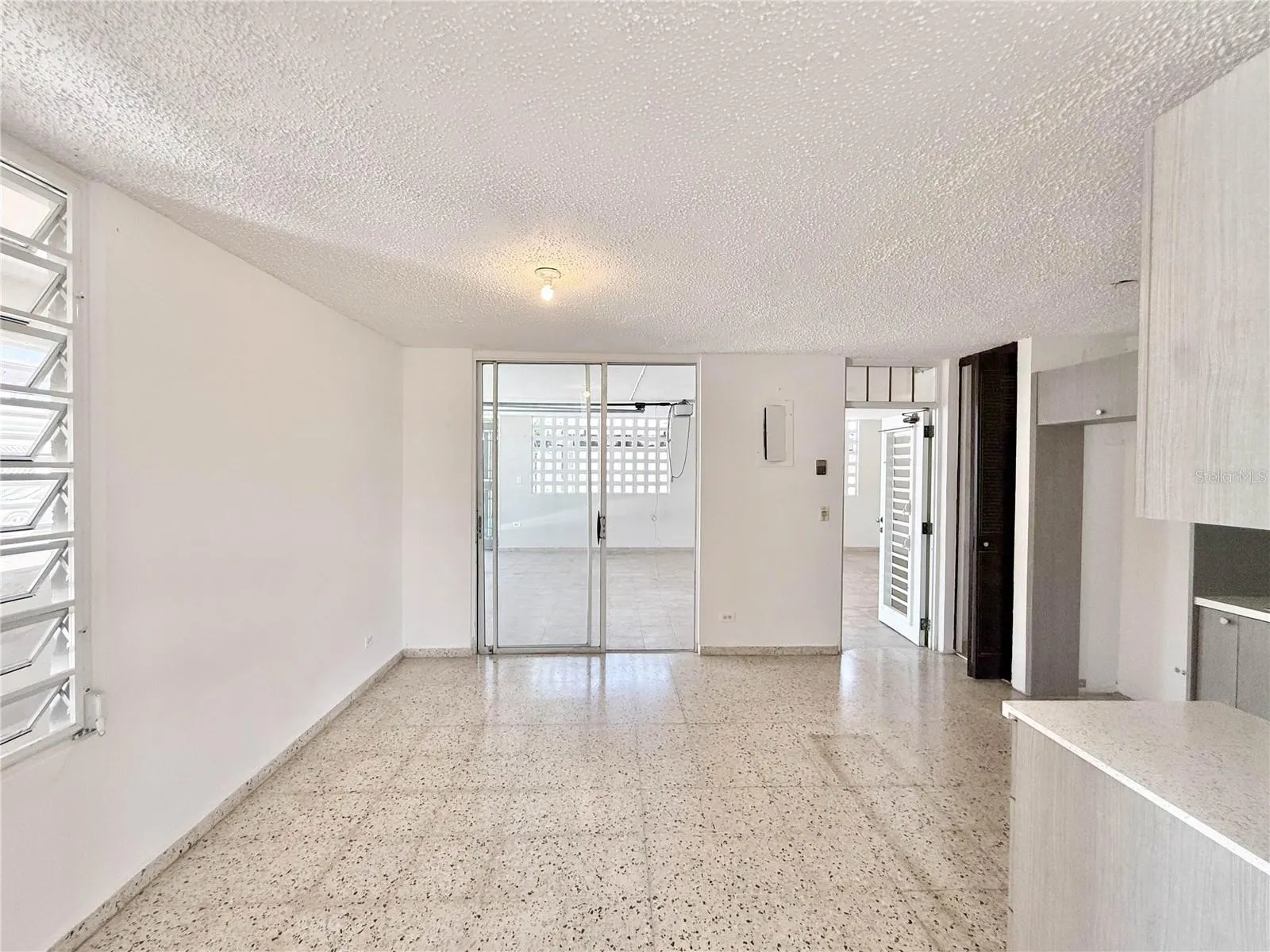 613 URB. VILLA CAROLINA #241-4 #241-4
